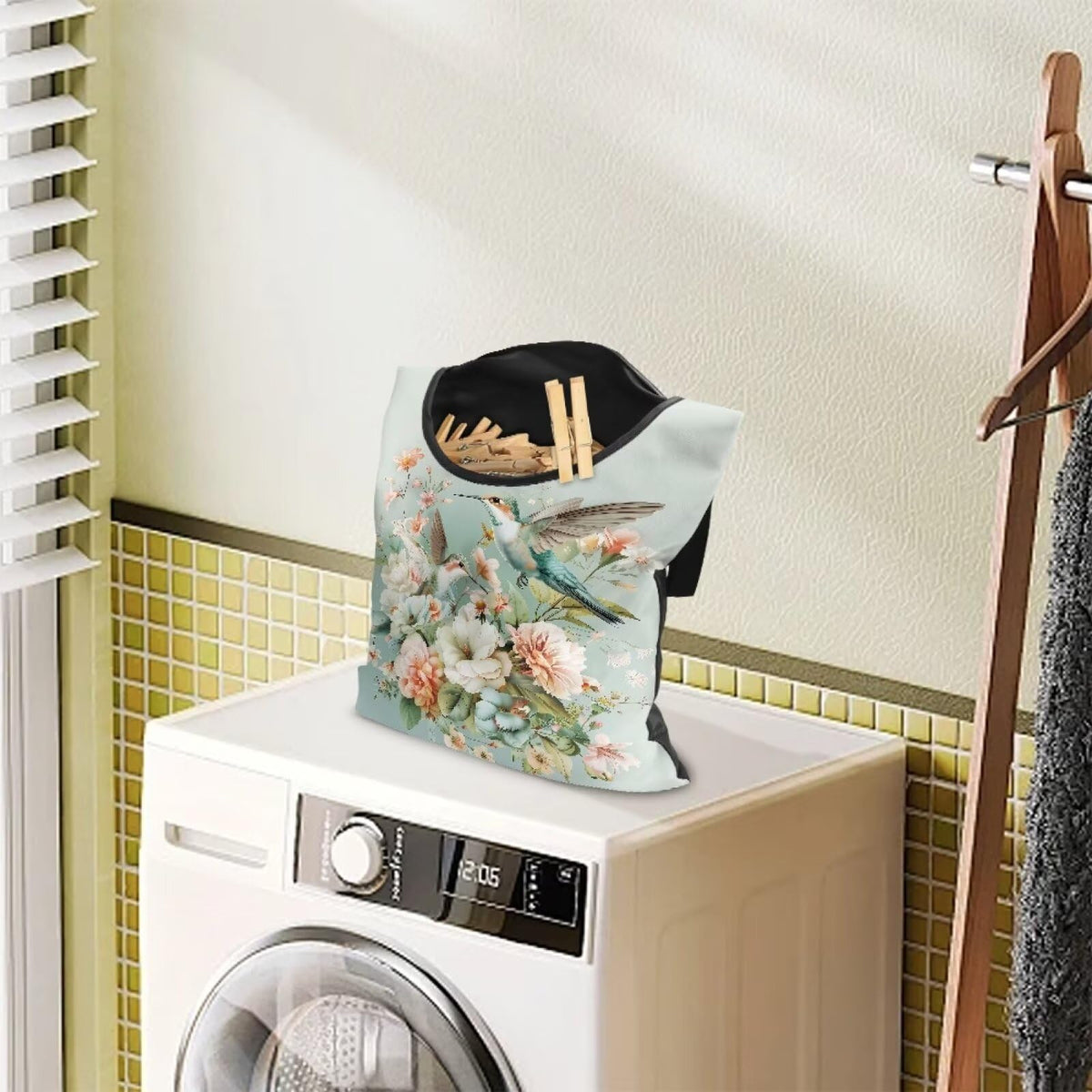 Hummingbird Floral Clothes Pin Bag to Hang On Line Reusable Clothespin Holder Laundry Room Clothespin Holder with Large Opening Space