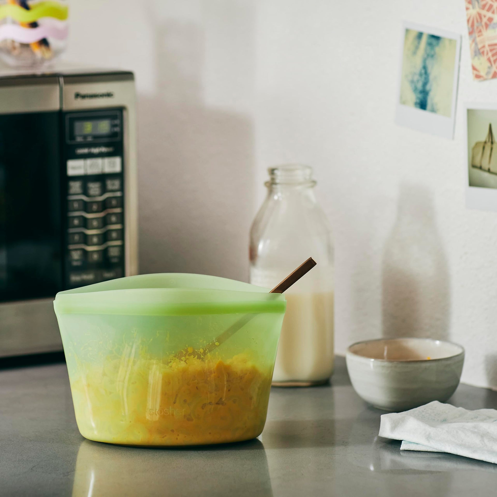 Premium Reusable Silicone Food Storage Bowl