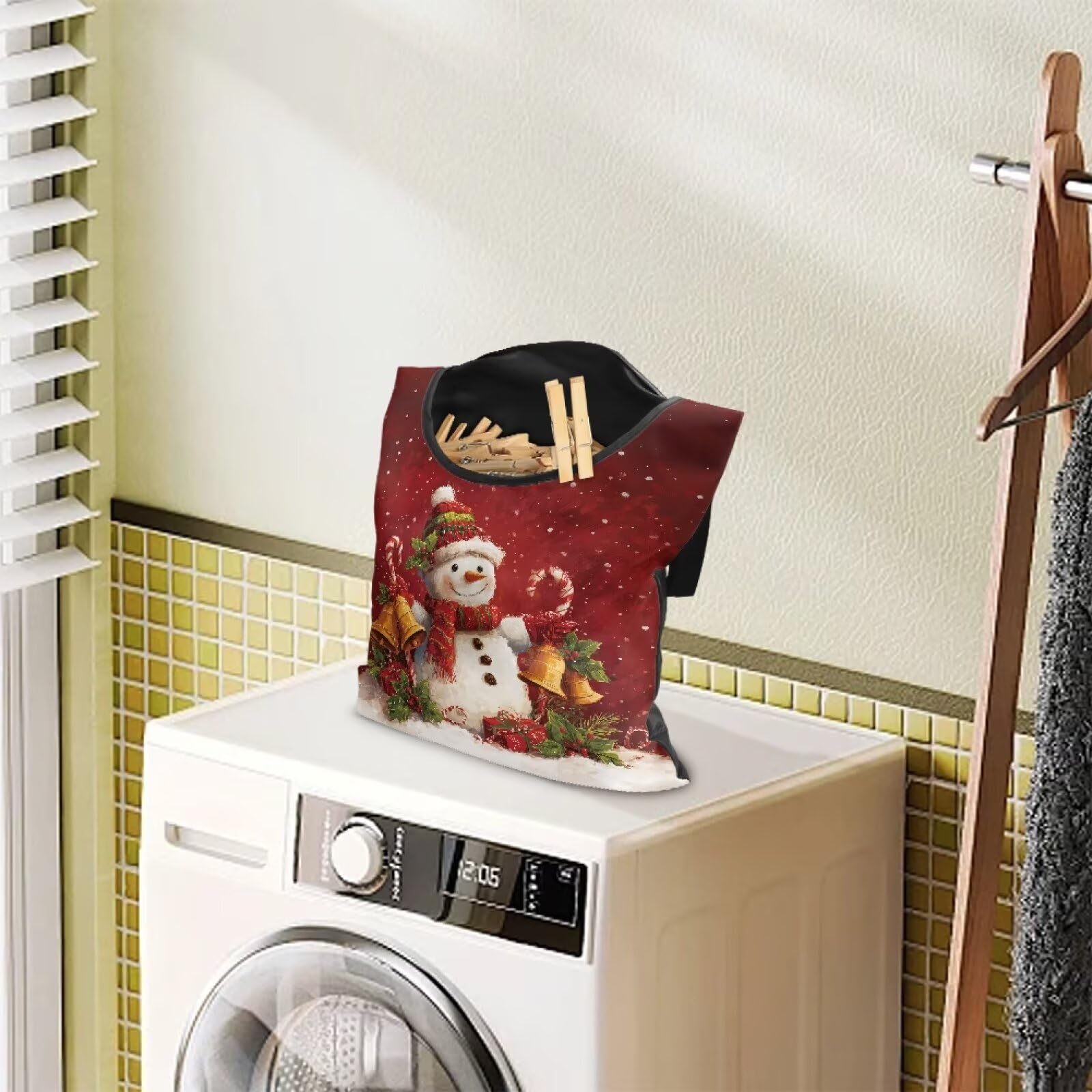 Red Snowman Clothes Pin Bags Christmas Clothespin Bag Holder Clothespin Holder 14.5 x 12 Inch Clothespins Bag for Clothesline Outdoor Outside Laundry Room Lightweight for Easy Hang