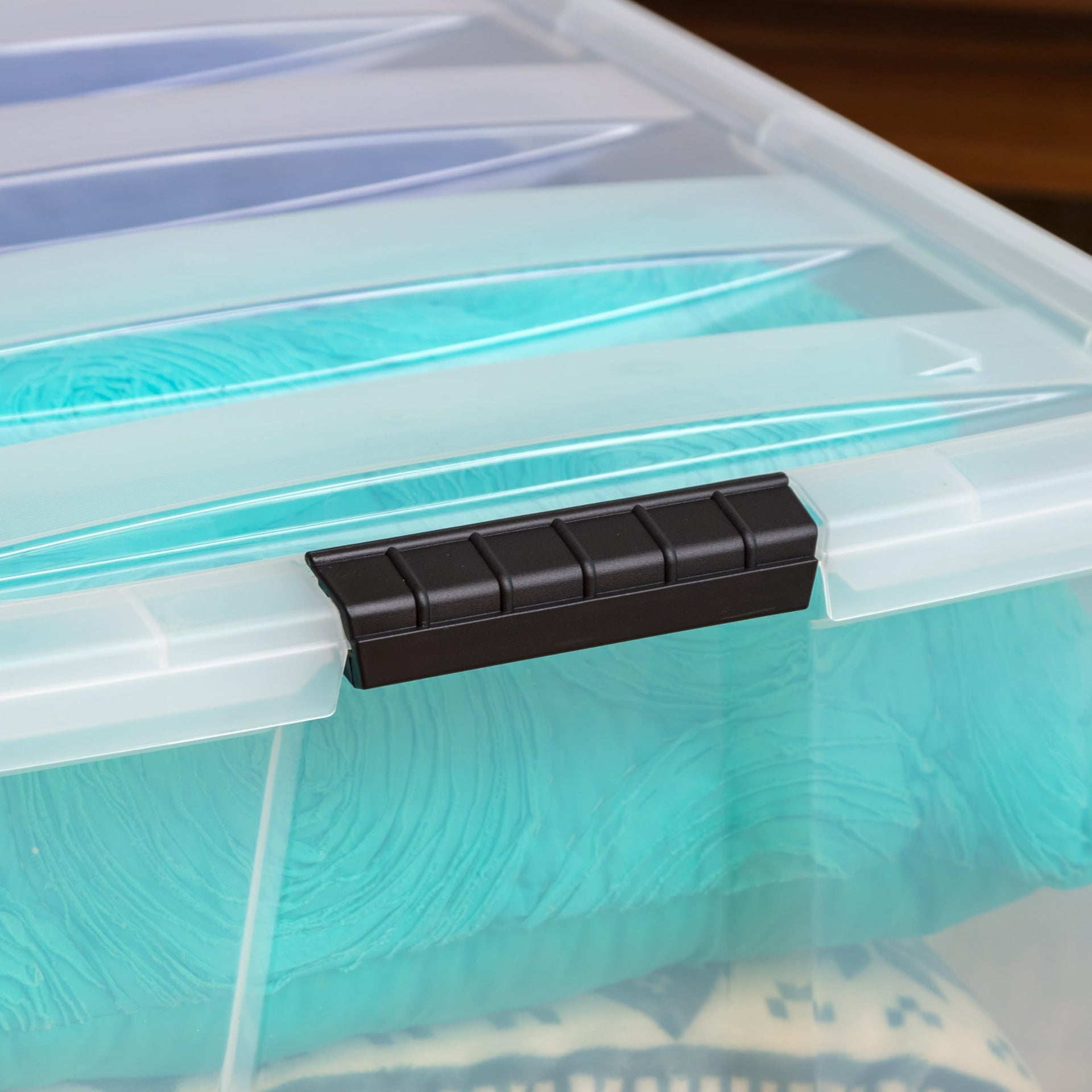 4 Pack 94 Quart Storage Bins with Lids (4 Count)