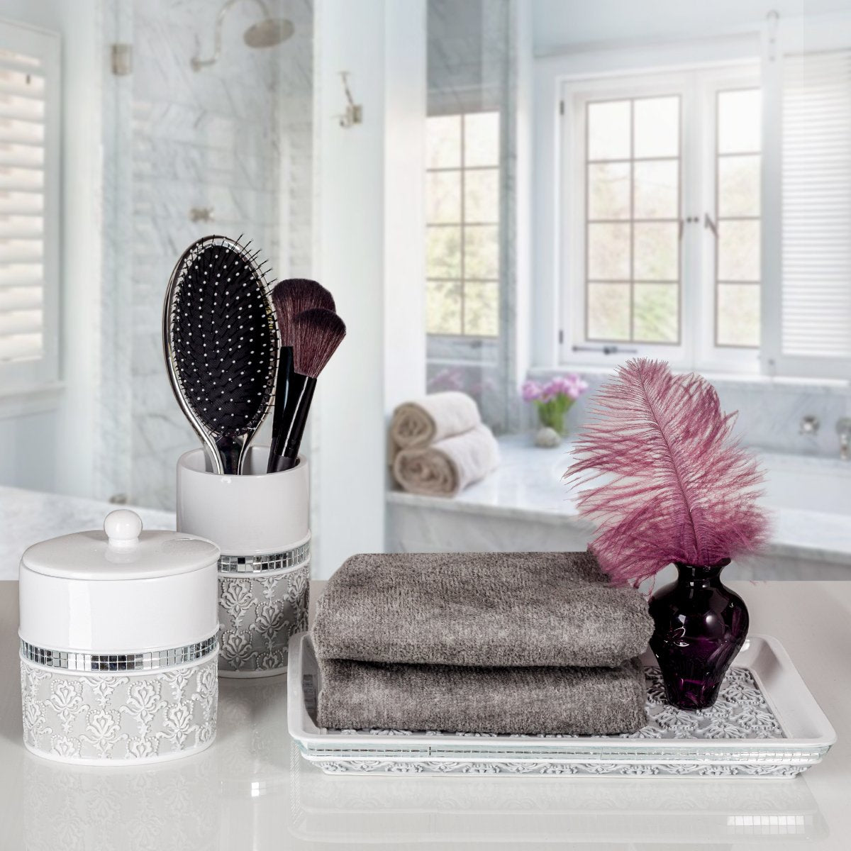 Mirror Damask Gray & White Cotton Swab
