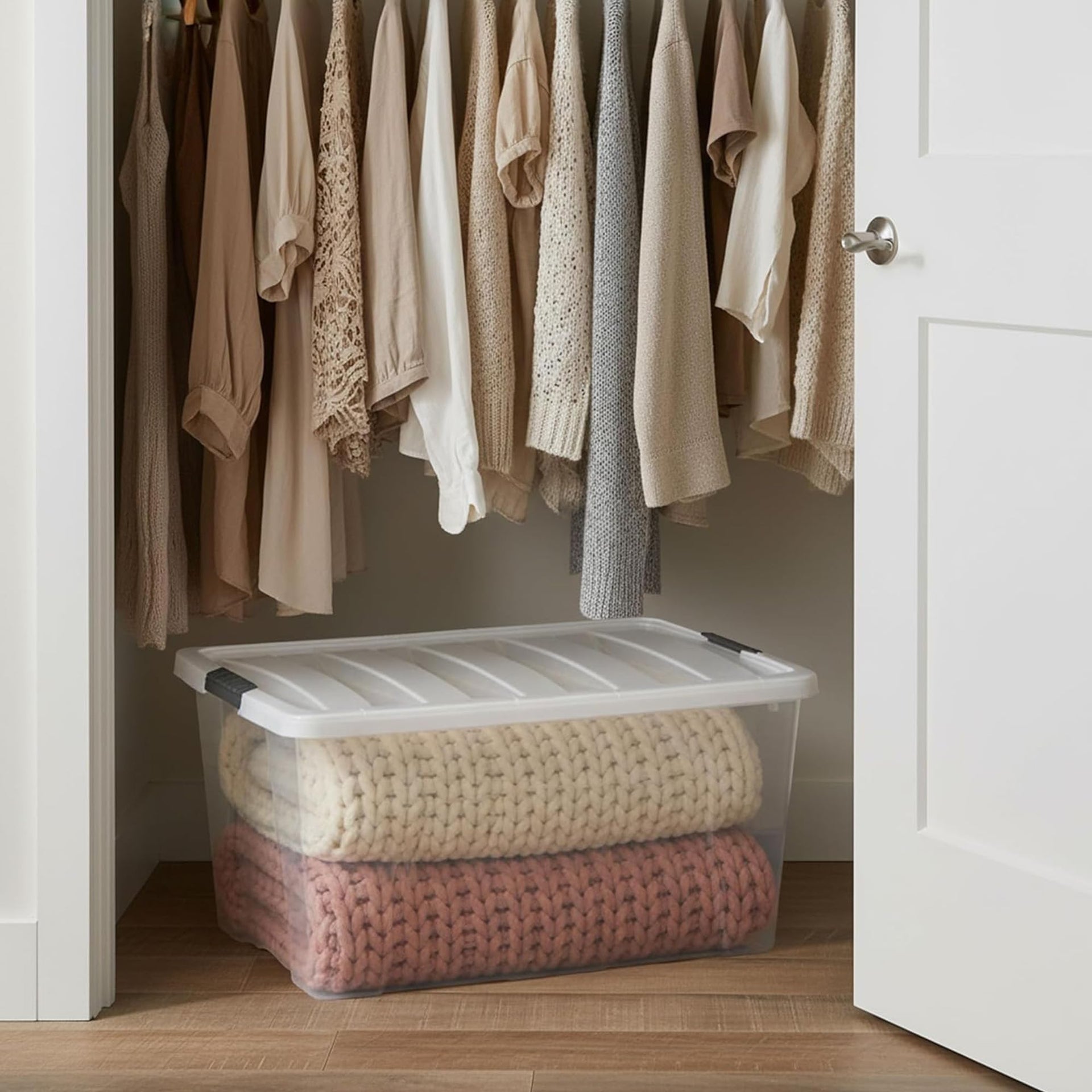 94 Qt Storage Bins with Lids (8 Count)