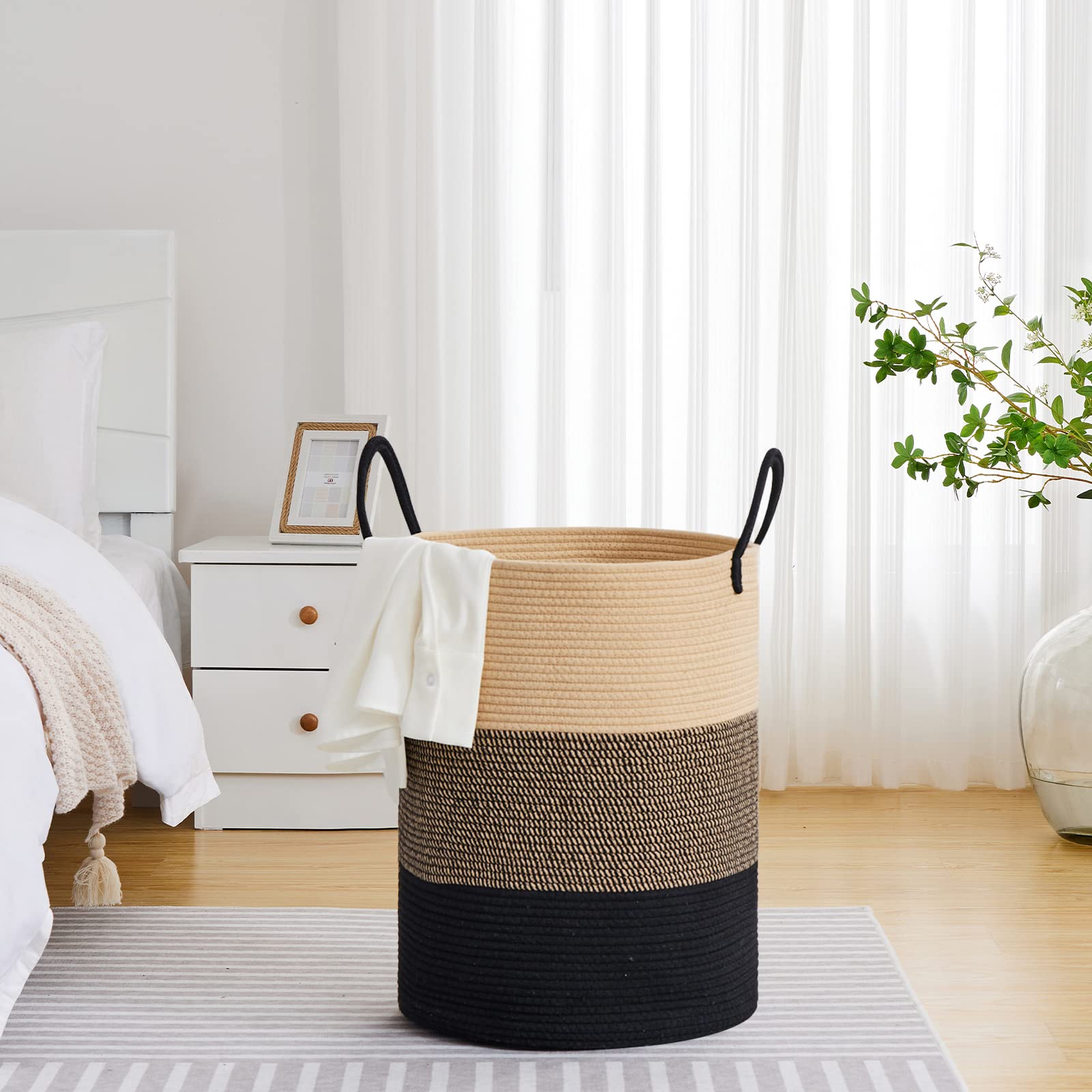 100L Extra Large Woven Laundry Basket Hamper