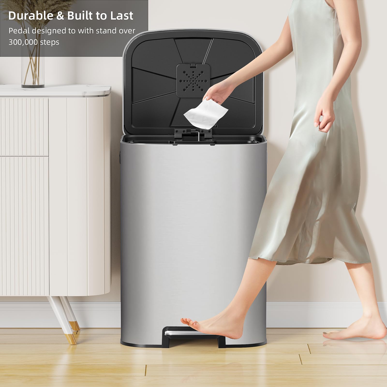 16 Gallon Kitchen Trash Can with Lid