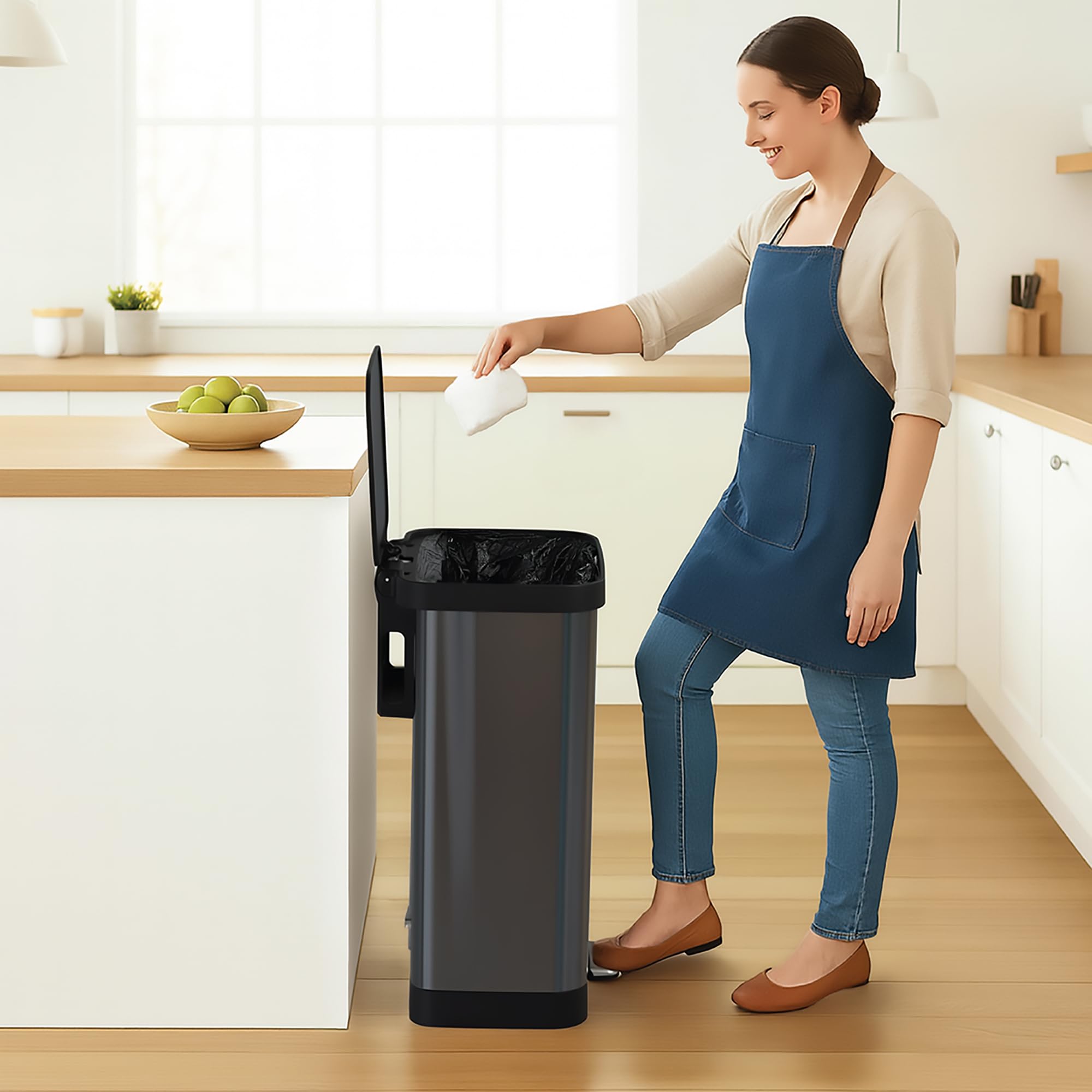 Stainless Steel Trash Can with Clorox Odor Protection