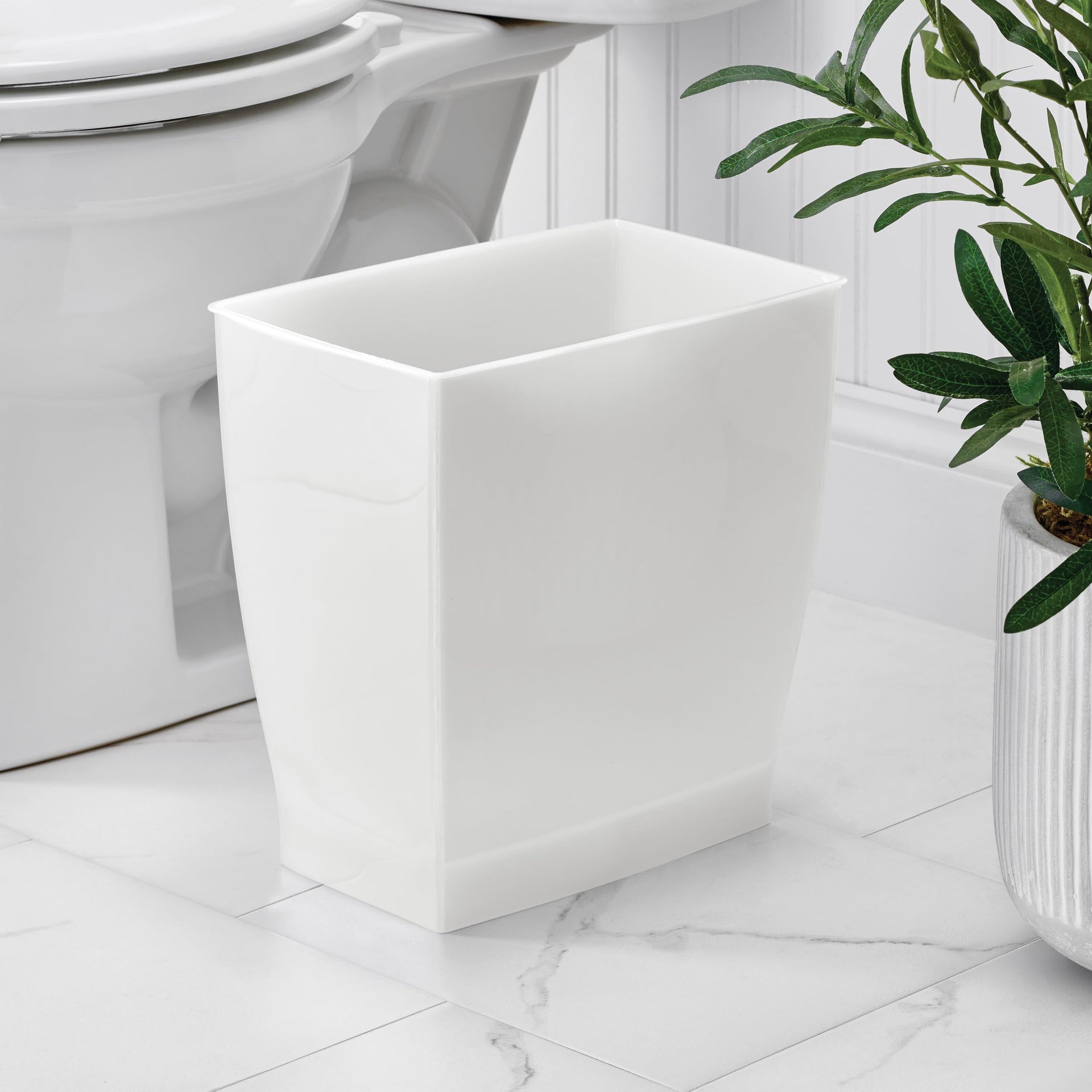 Small Plastic Bathroom Trash Can