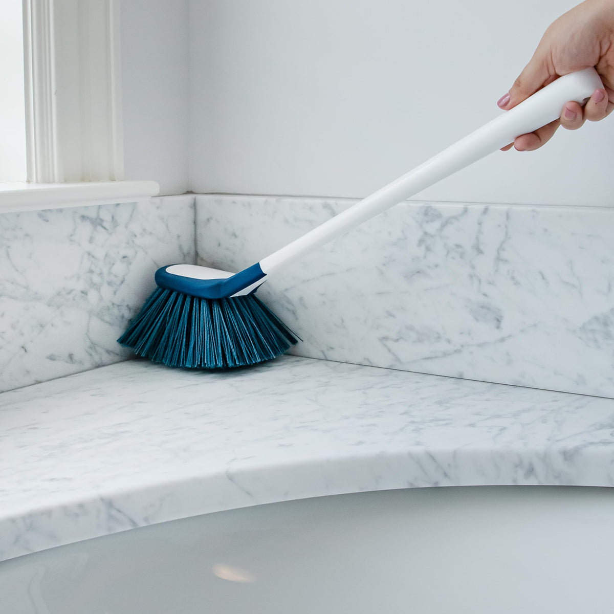 EZ Reach Shower Tub and Tile Scrub Brush