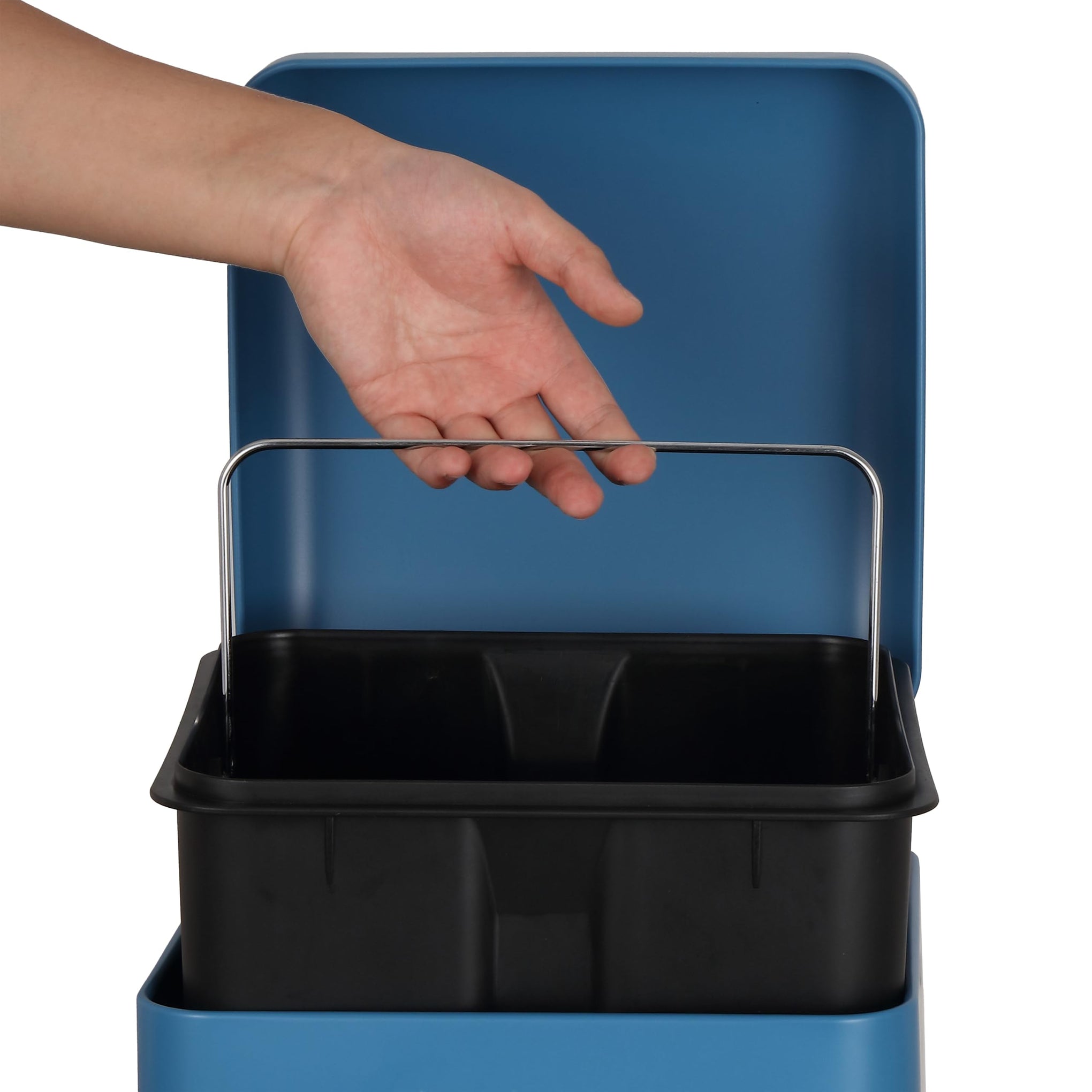 Betty 8 Gal Step Trash Can Soft