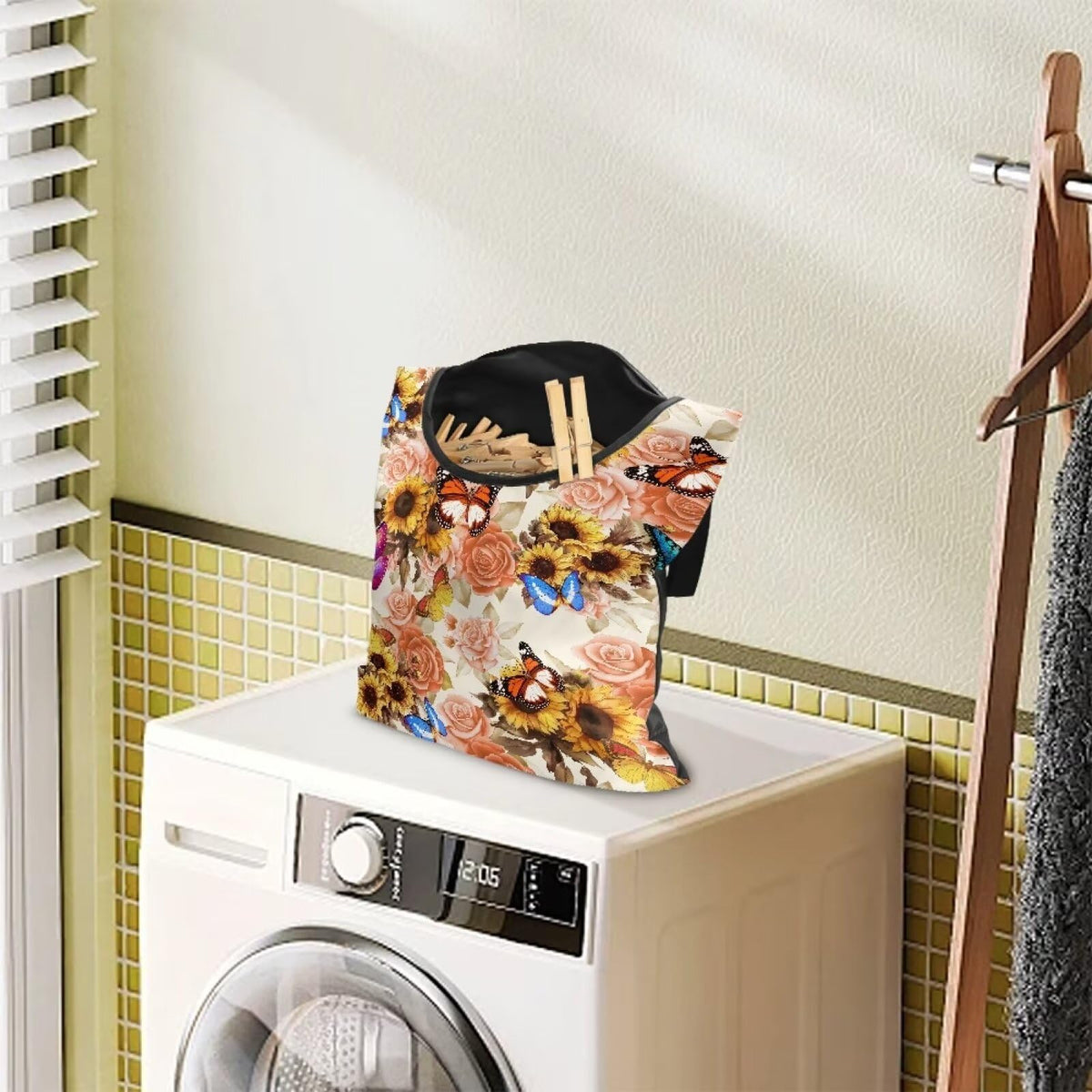 Butterfly Clothespin Bag with Hanging Sunflowers Rose Hook Waterproof Clothes Pin Hanging Bag Space