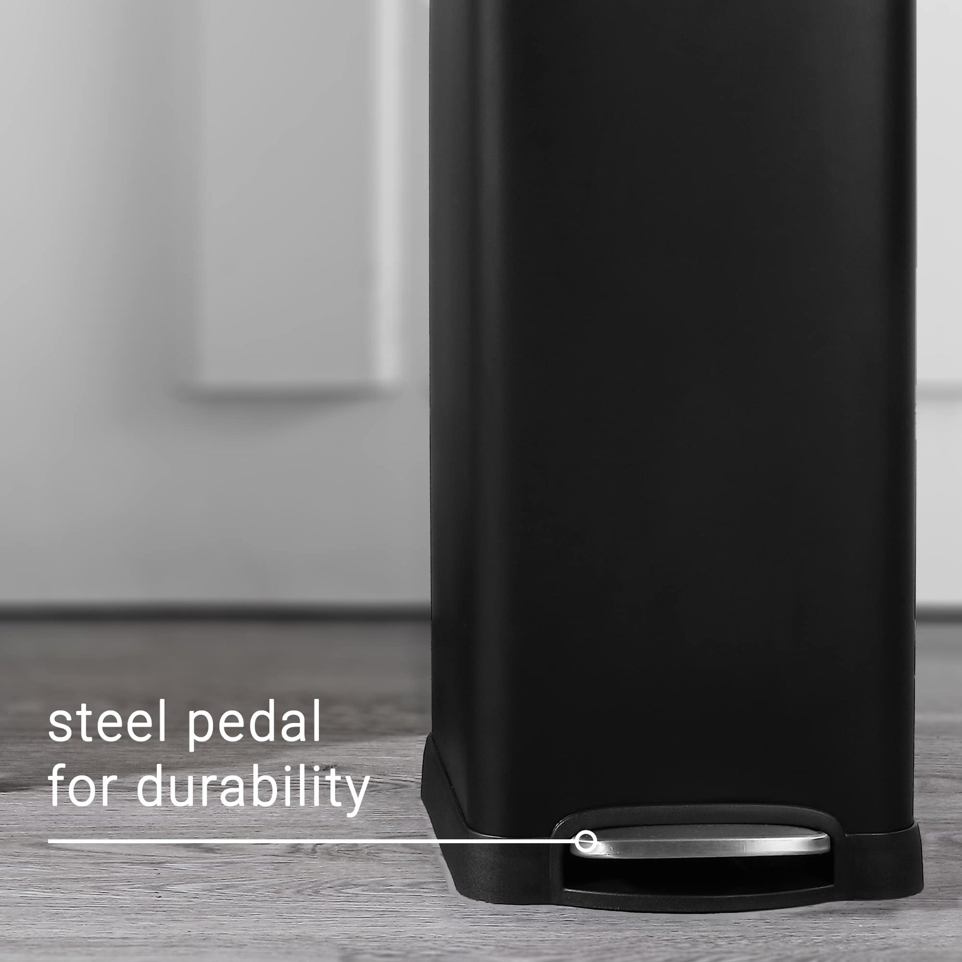 Betty 8 Gal Step Trash Can Soft