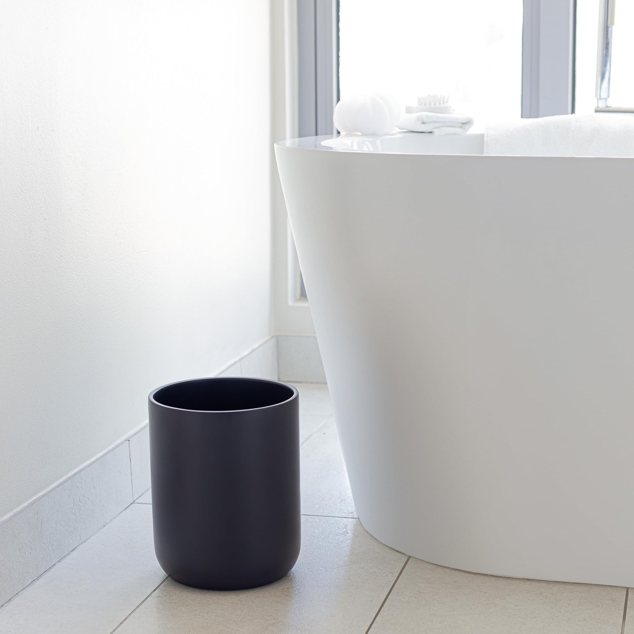 Matte Black Round 2 Gallon Trash Can for Home and Bathroom