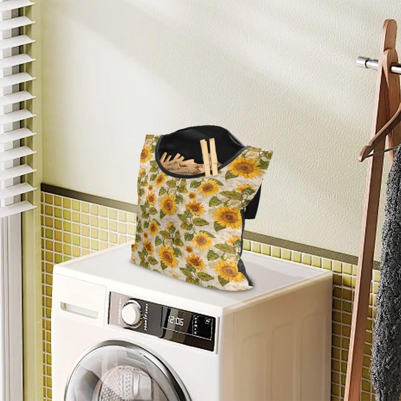 Sunflower Clothespin Organizer Bag Clothespin Bags with Hanging Hook Waterproof Clothes Pin Storage Organizer with Large Opening Clothespin Bag for Clothesline Outdoor