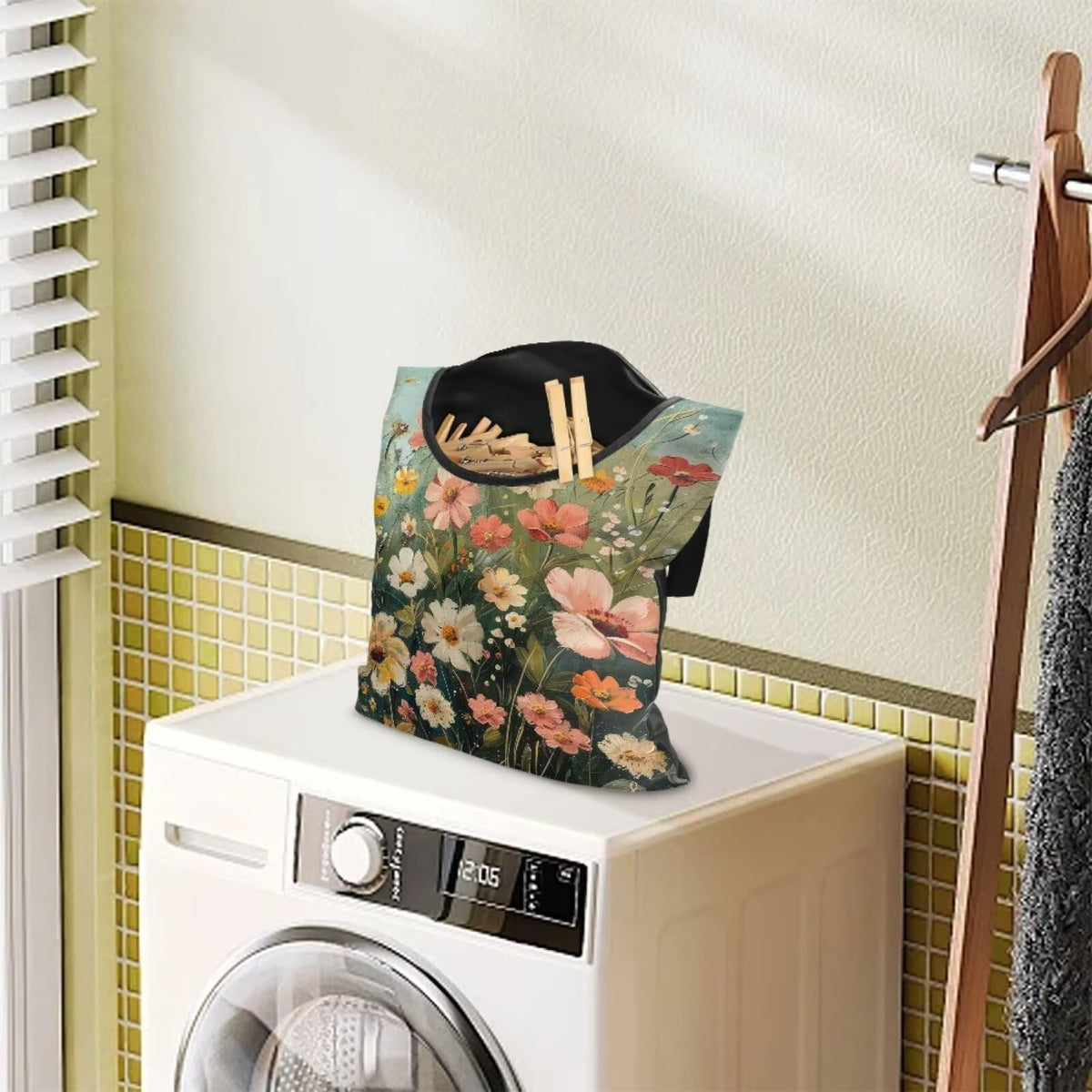 Wild Daisy Waterproof Clothespin Bag with Hanging Hook