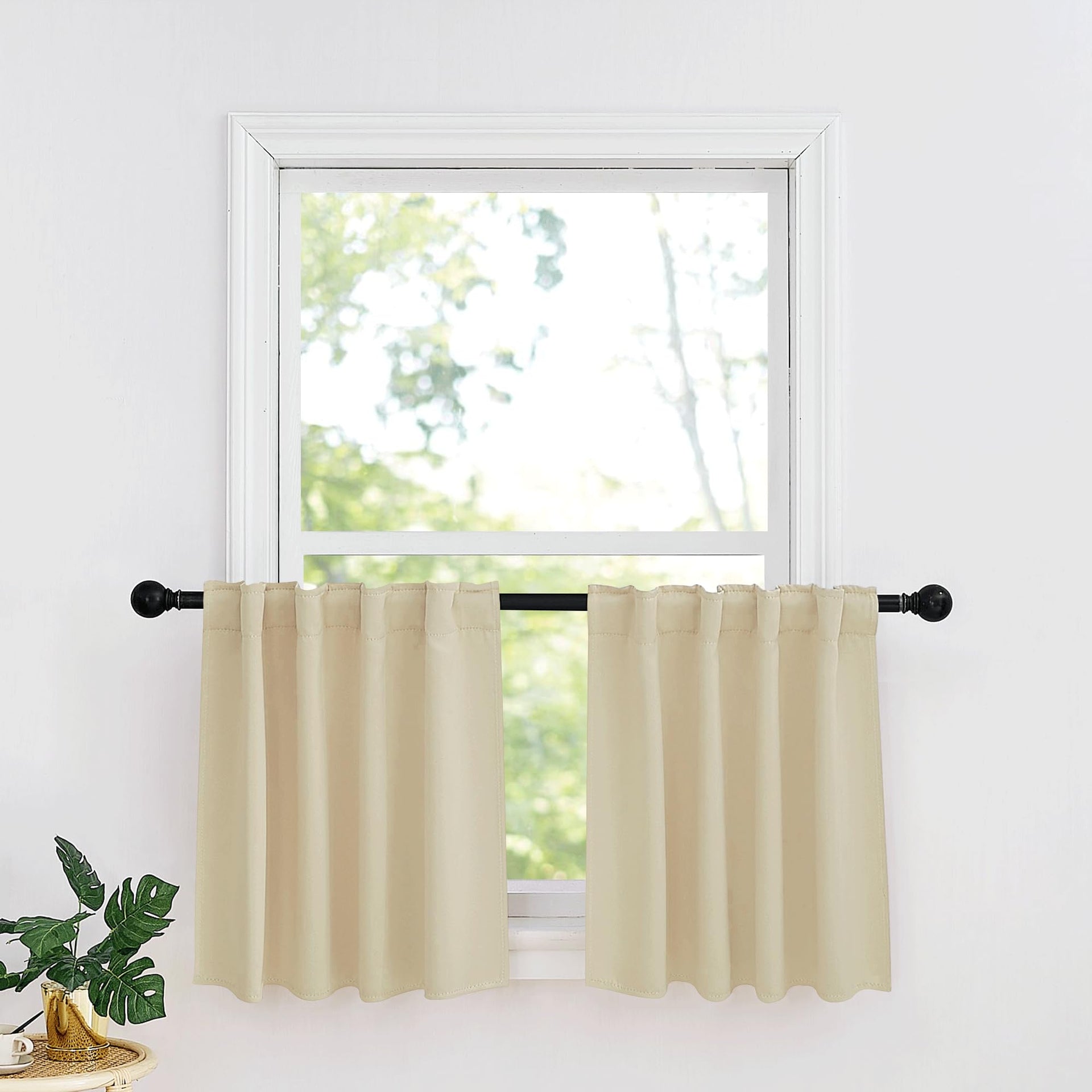Small Window Curtains (2 Count)
