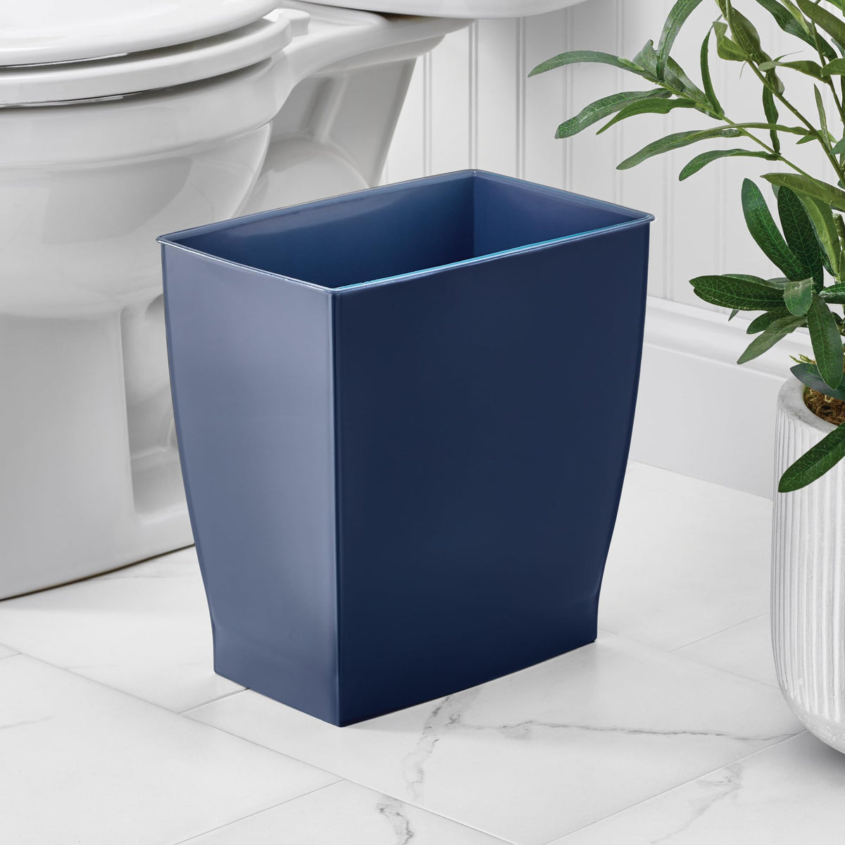 Small Plastic Bathroom Trash Can