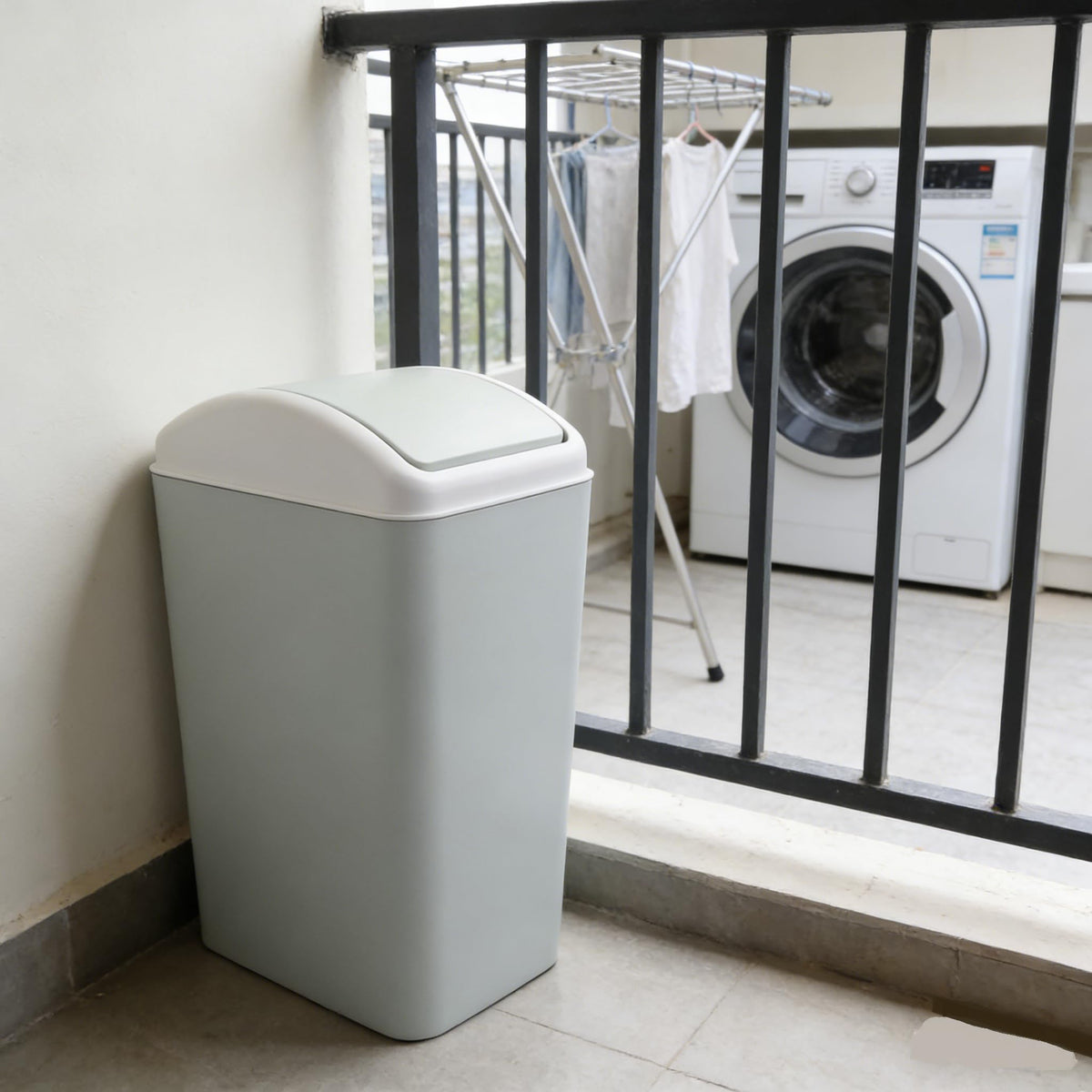 1 Pack Plastic Waste Can
