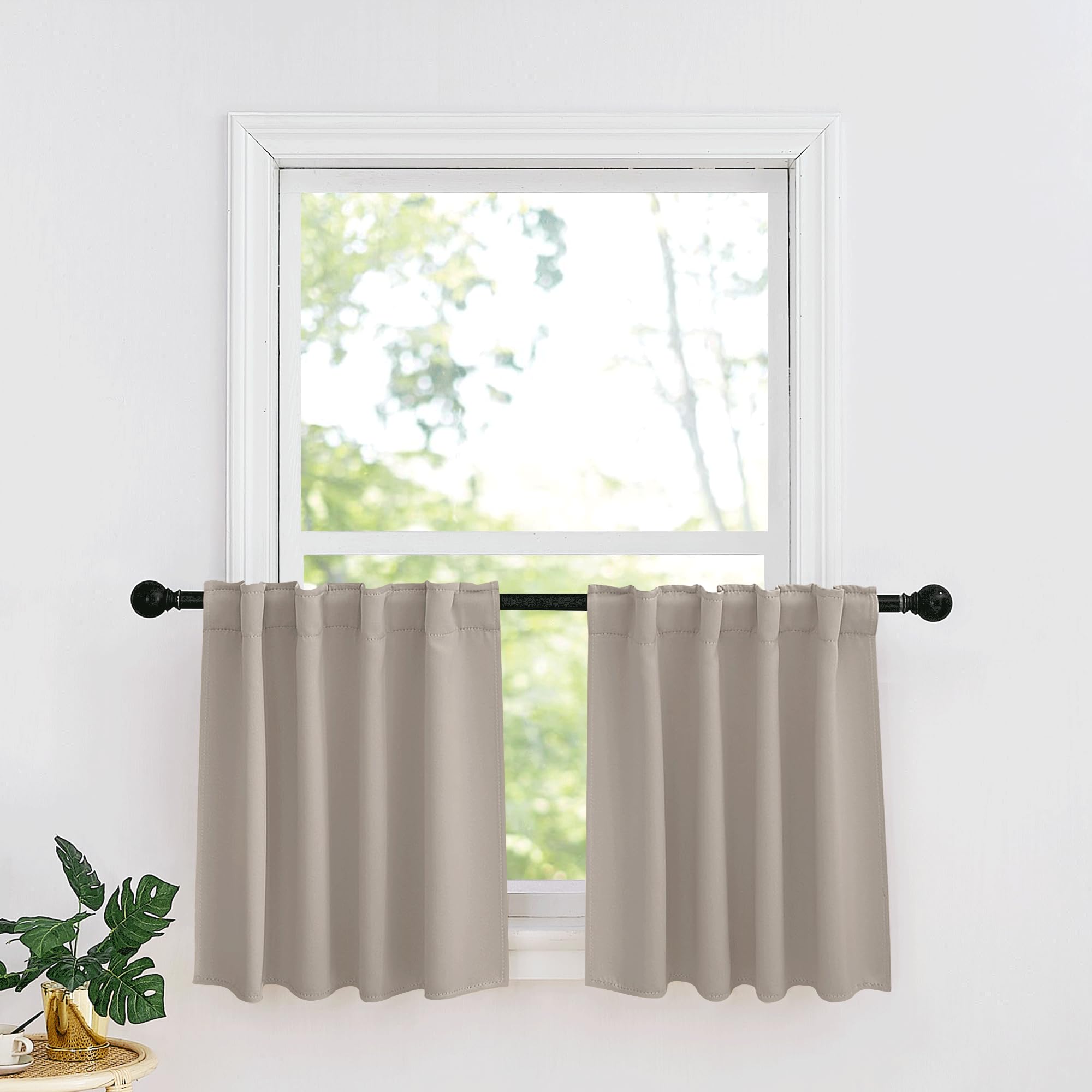 Small Window Curtains (2 Count)