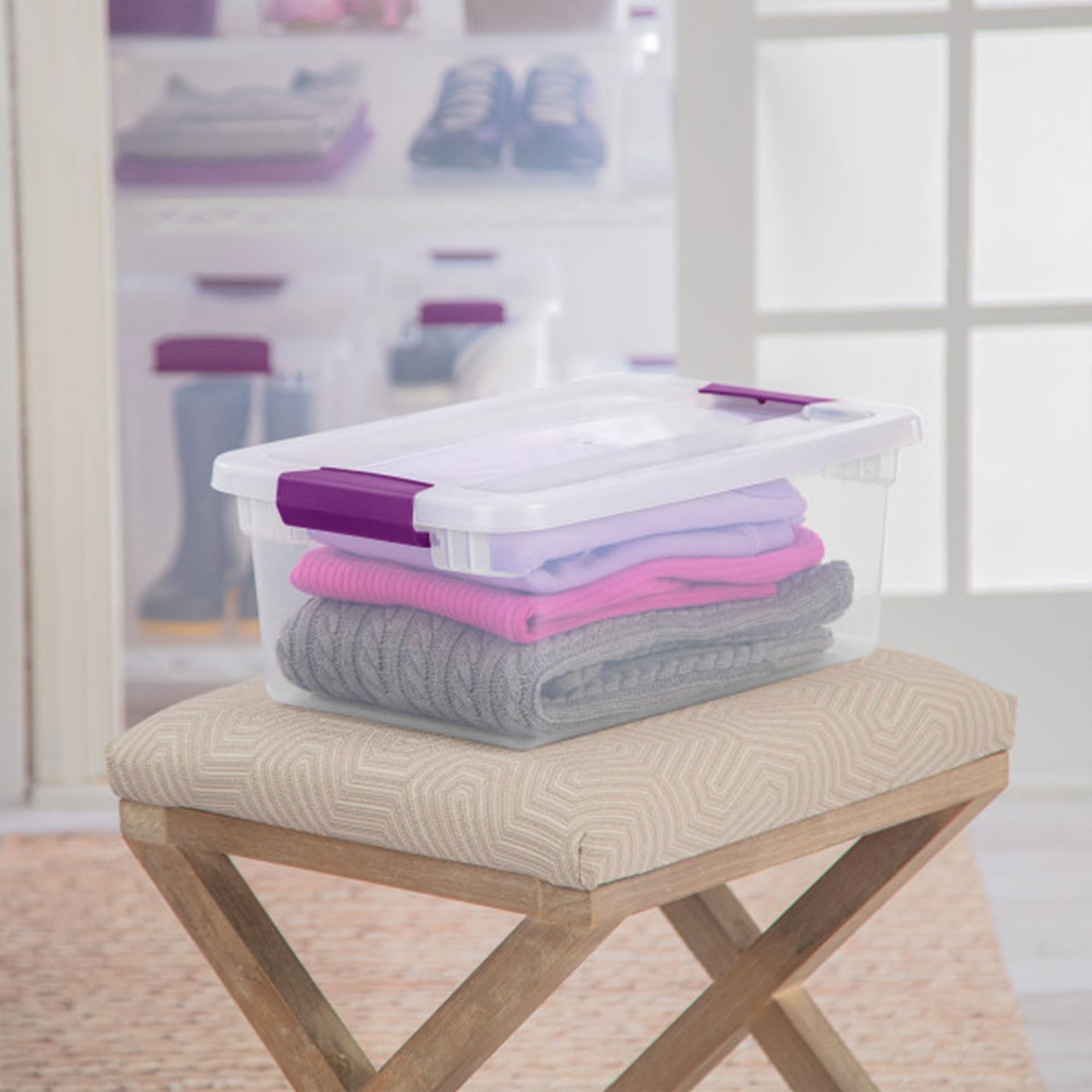 12 Pack ClearView Latch Box (12 Count)
