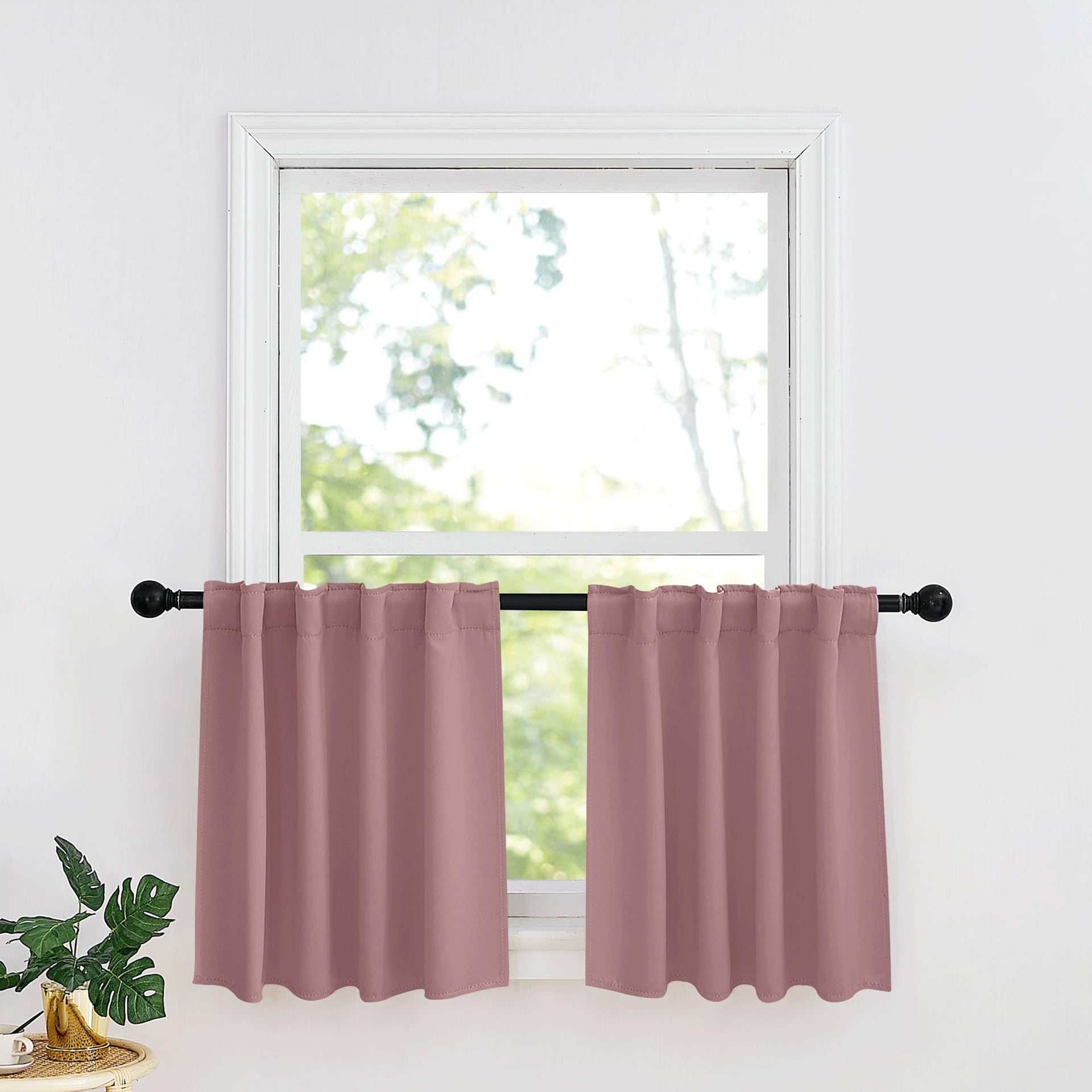 Small Window Curtains (2 Count)