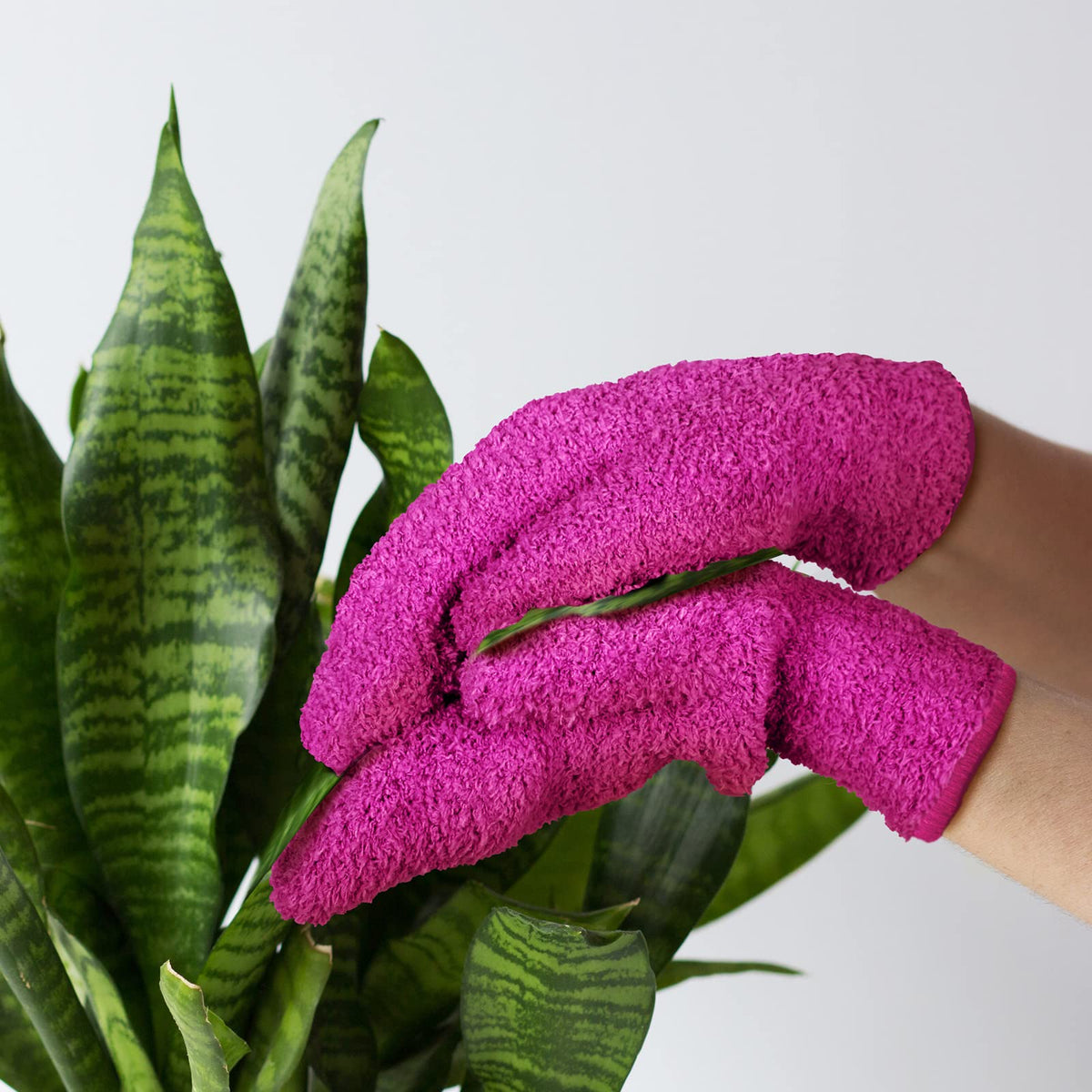 4 Pair Microfiber Dusting Mittens Reusable Women Cleaning Mittens with Thumb for Kitchen