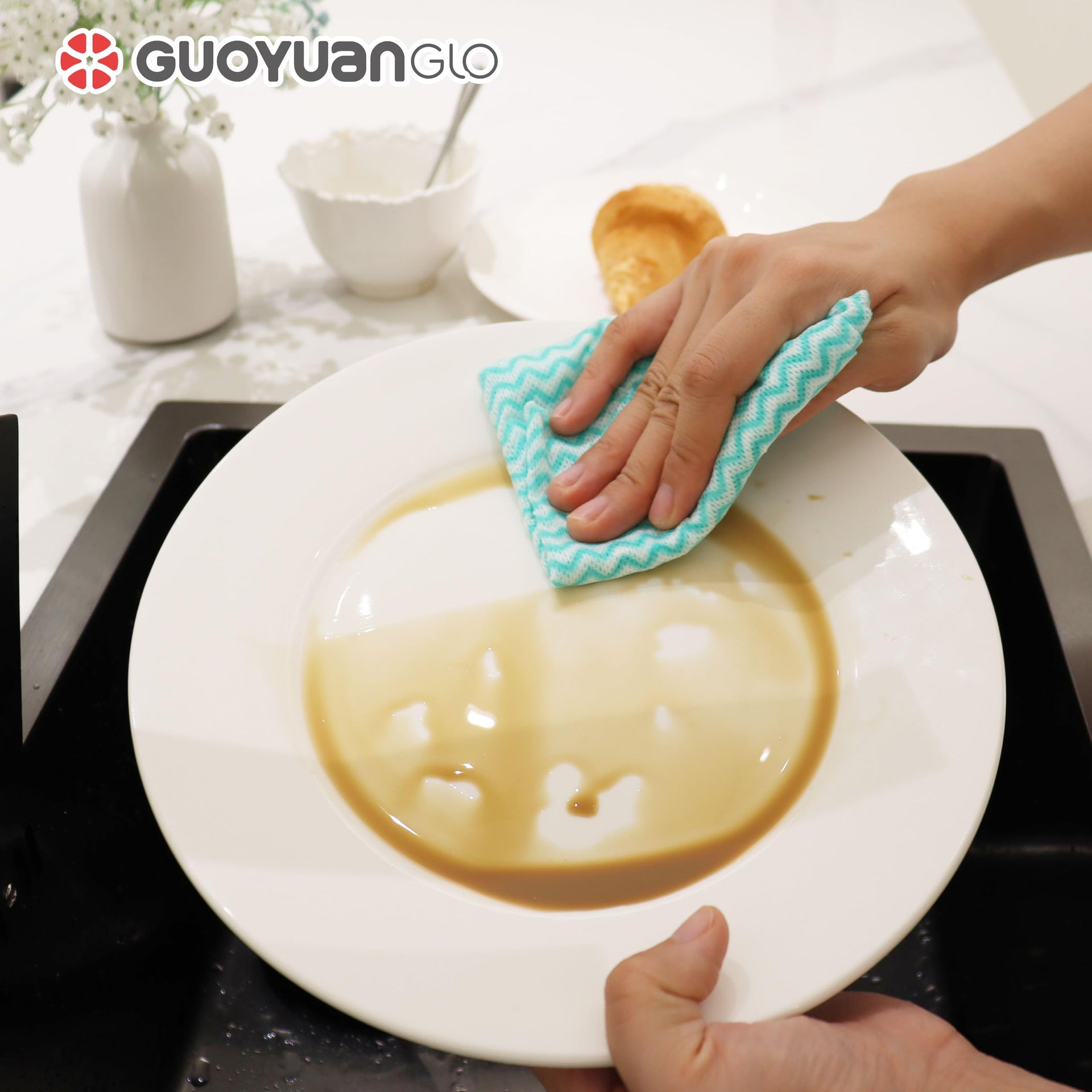 Disposable Dish Cloths Disposable Cleaning Towels Heavy Duty Reusable Cleaning Cloths Dish Rags for Kitchen (50 Count)