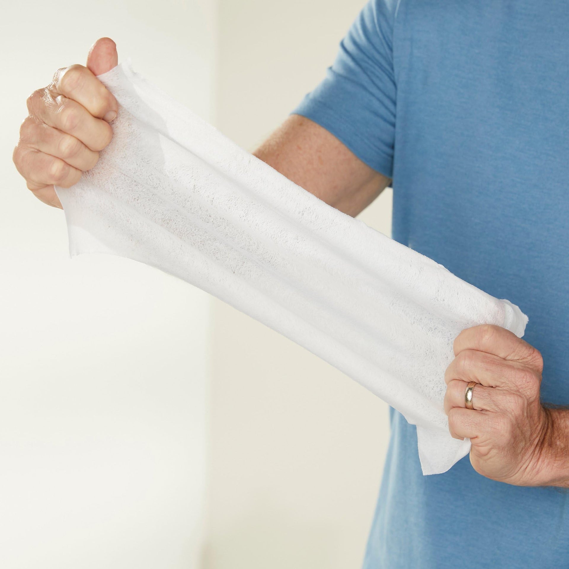 Disposable Wipe 12 Pack (600 Count)