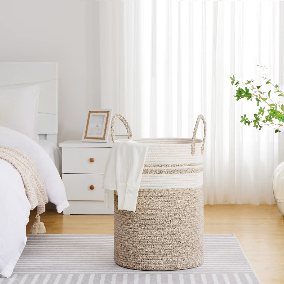 100L Extra Large Woven Laundry Basket Hamper