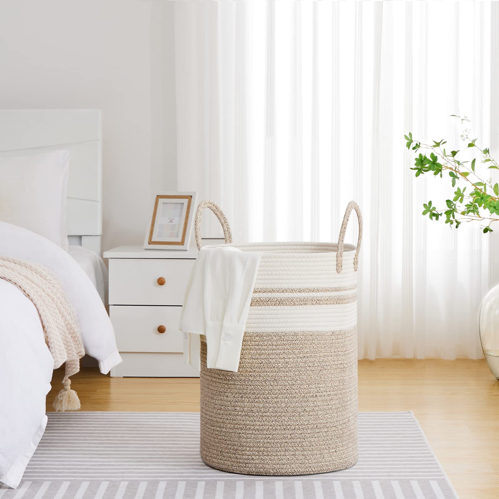 100L Extra Large Woven Laundry Basket Hamper