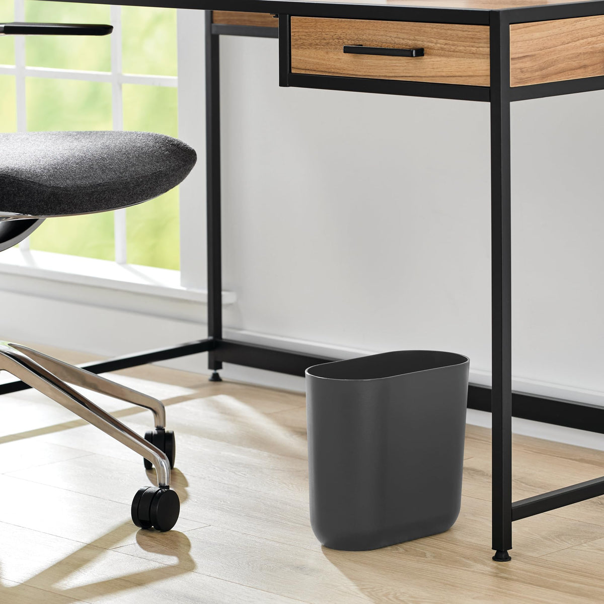 Small Slim Plastic Bathroom Trash Can