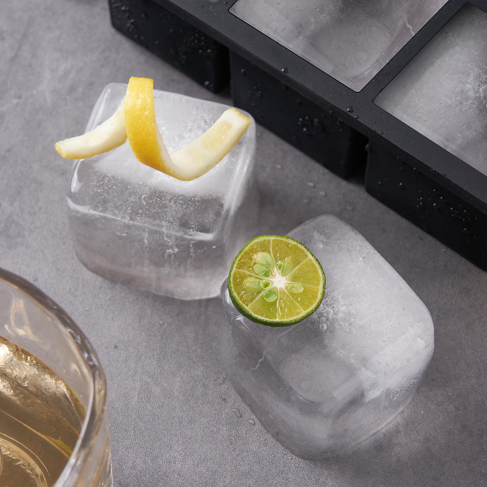 WonderWorld Ice Cube Tray (14.4623 Ounce)