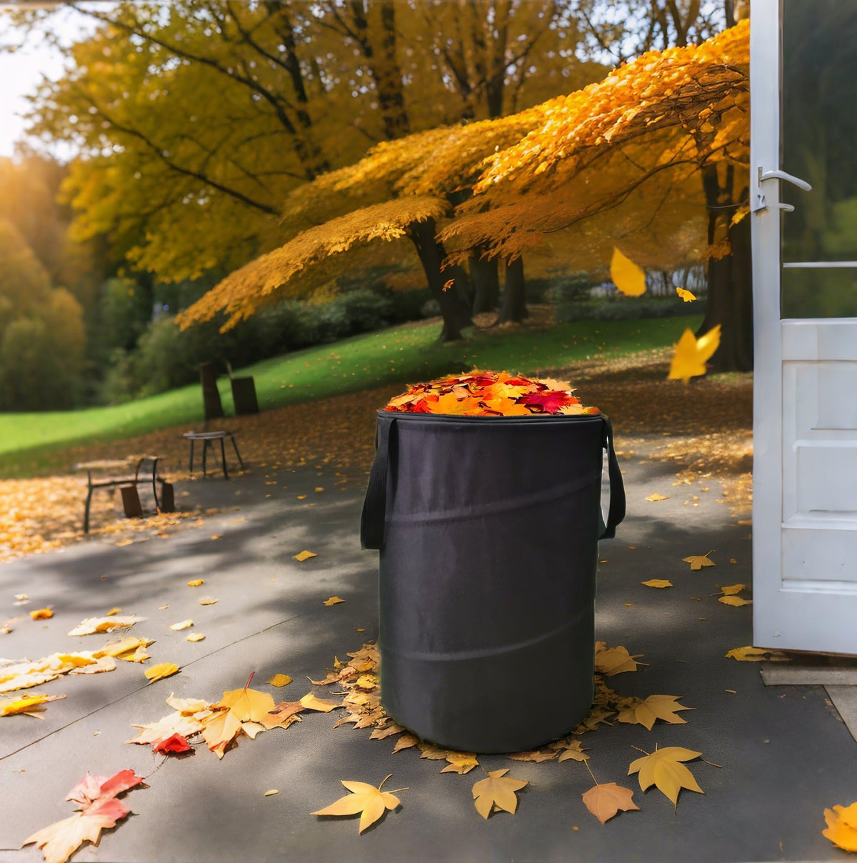 Collapsible Trash can with lid