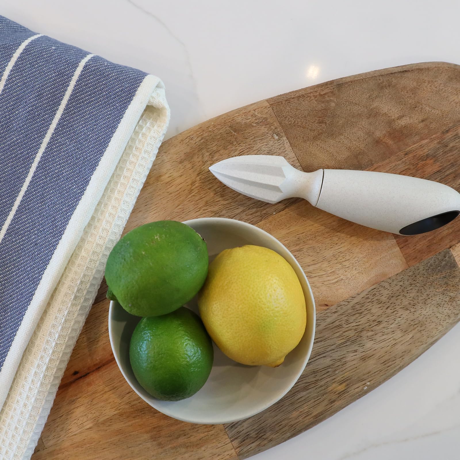 Handheld Lemon Squeezer Citrus Reamer Wheat Straw Kitchen Gadgets