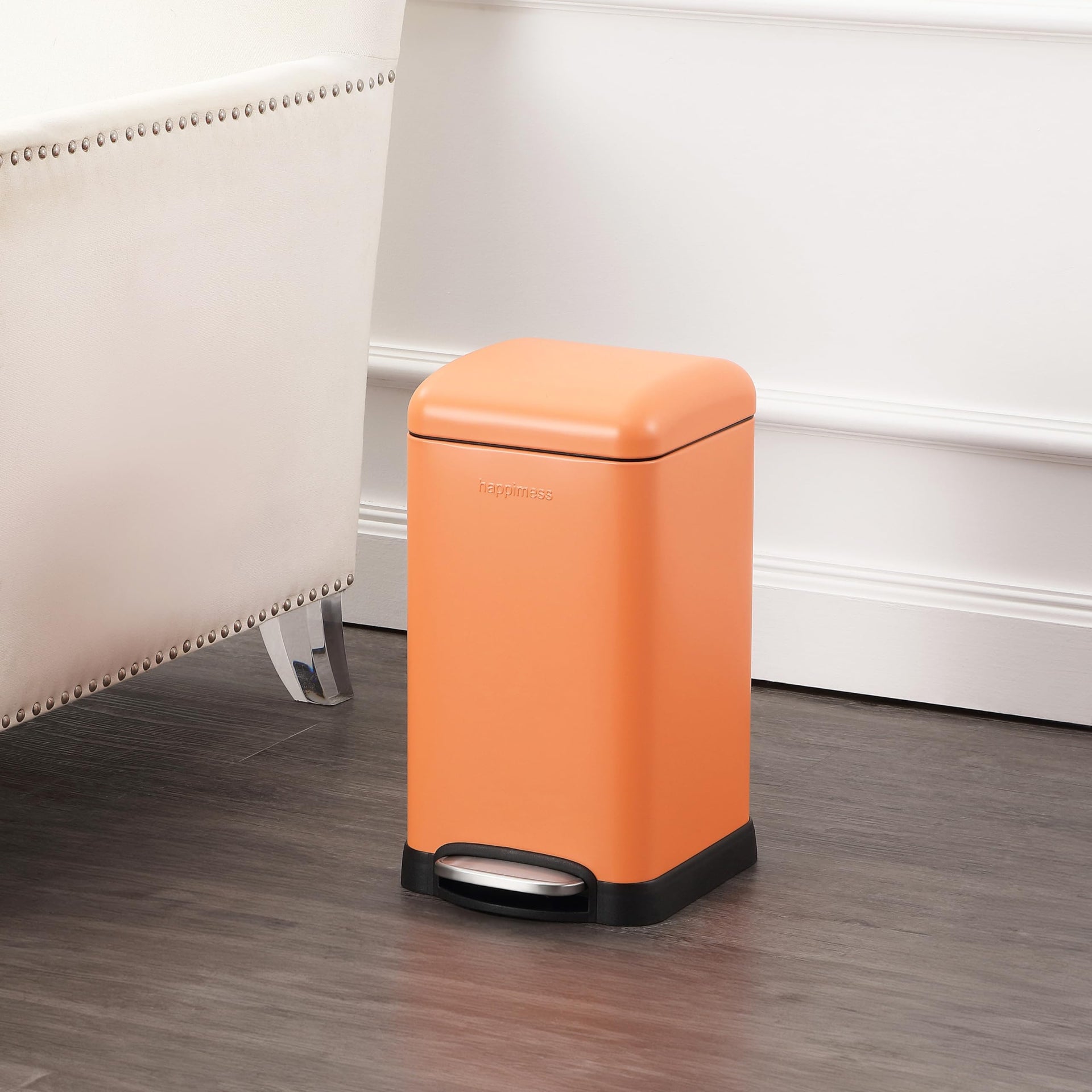 Betty Retro Mini 3.2 Gal Step Trash Can