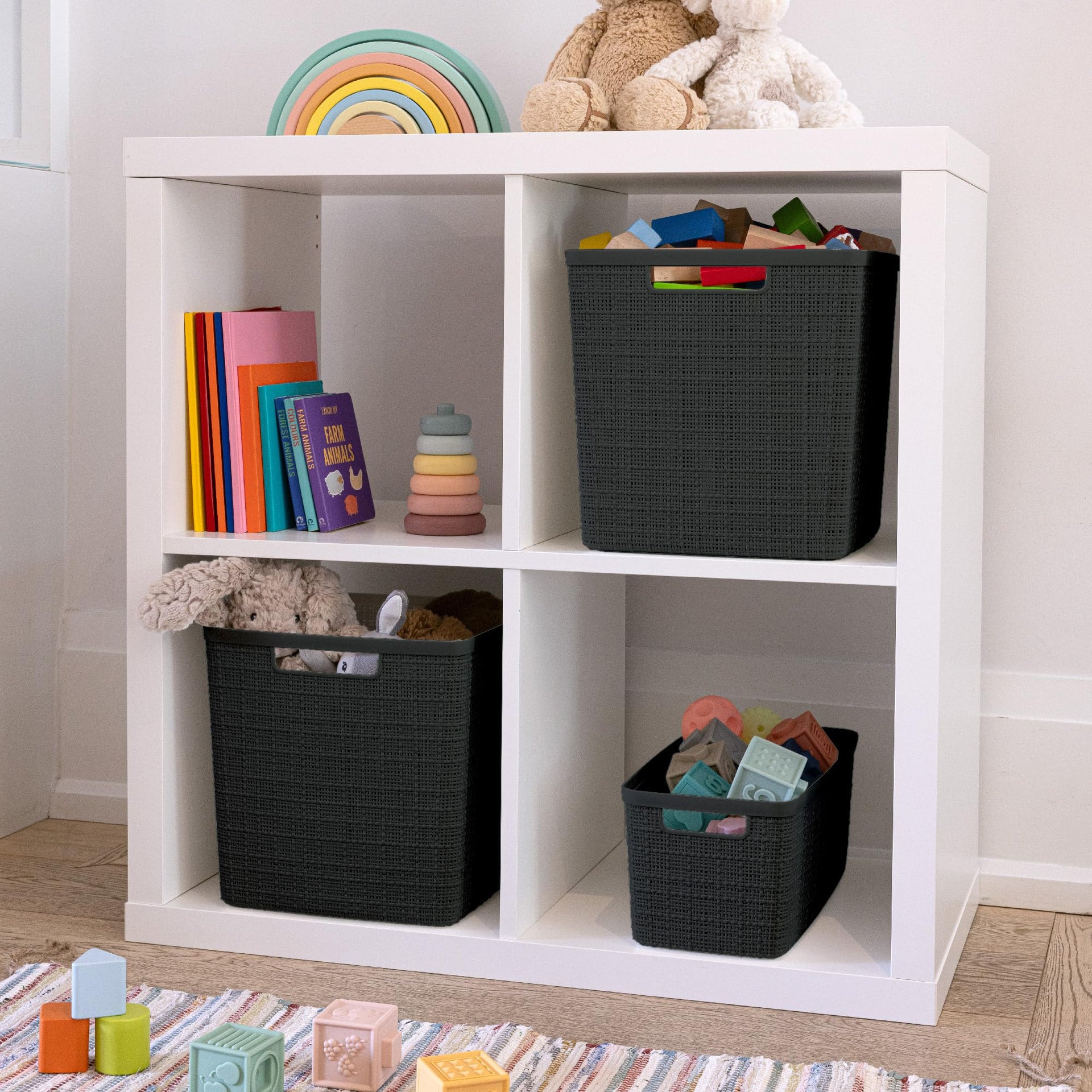 Set of 4 Large Cube 17L Jute Decorative Plastic Organization and Storage Baskets (4 Count)