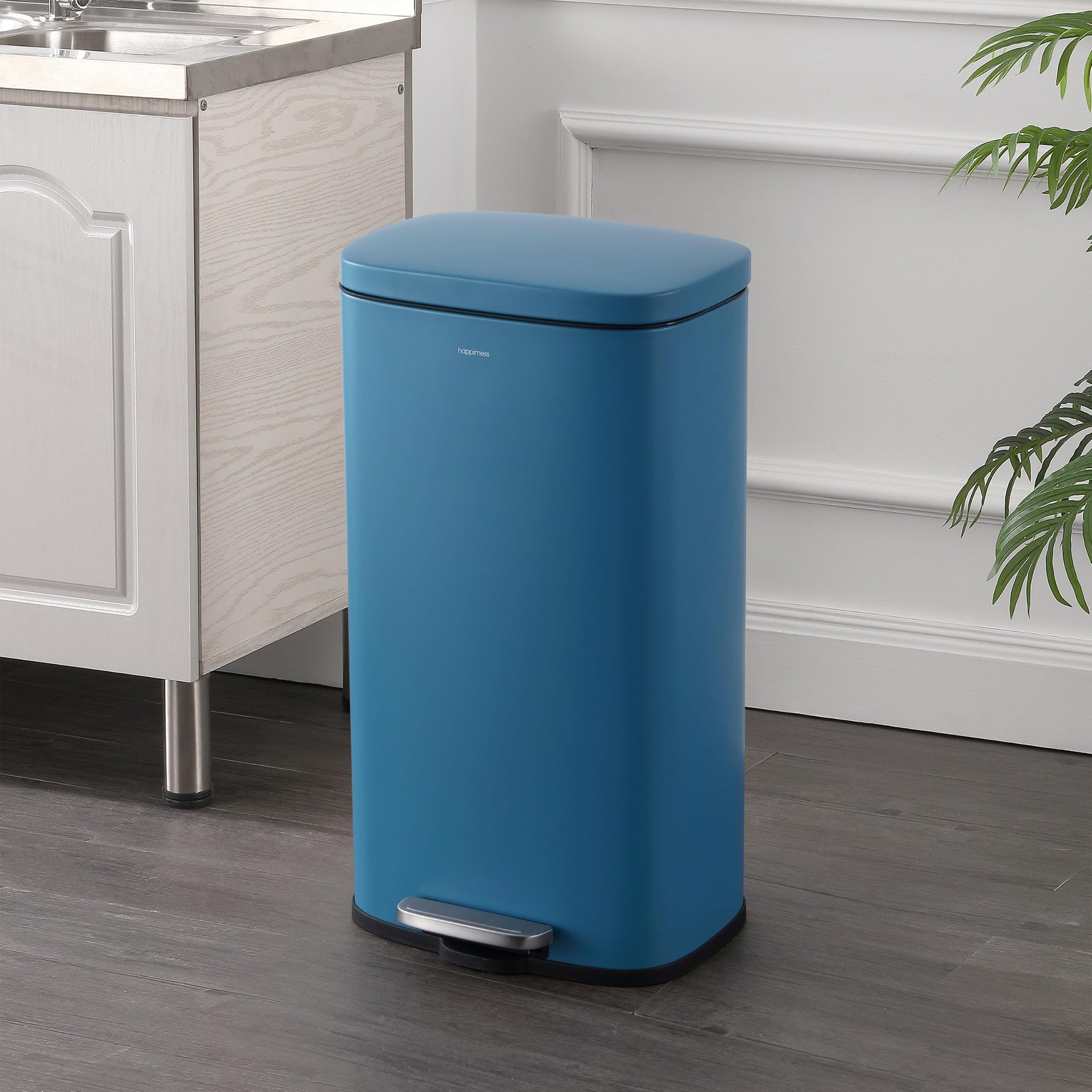 Curtis 8 Gal Step Trash Can Soft Close 25"
