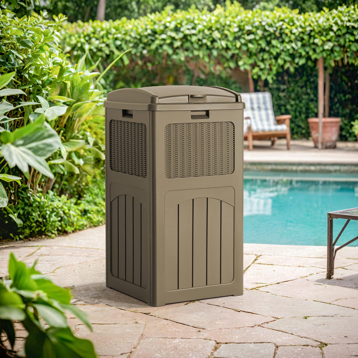 30 Gallon Trash Can
