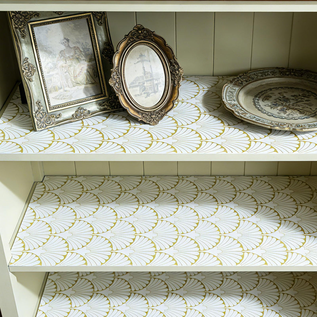 Shelf Liners Non Adhesive Gold Background White Fan (6125.09 sq in)