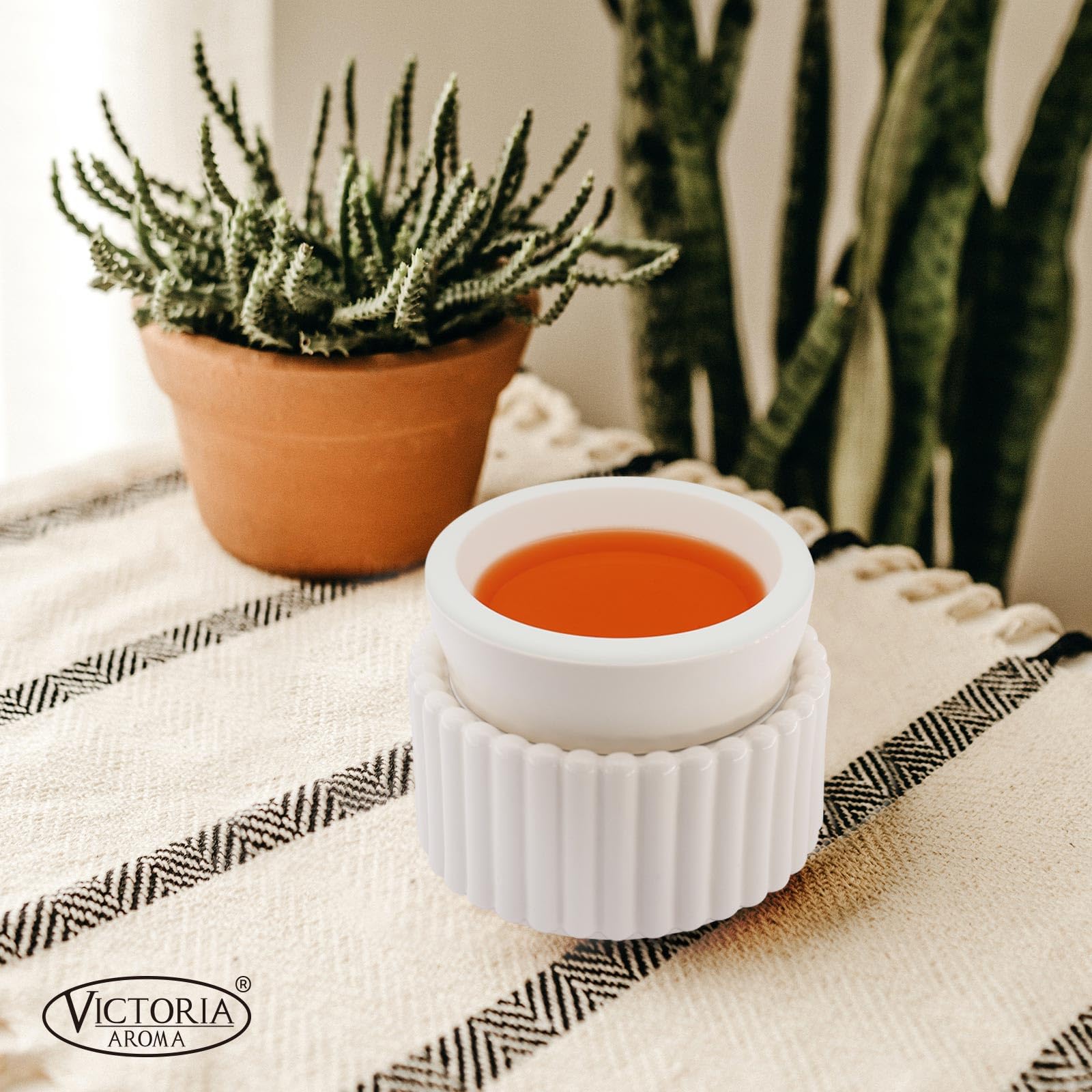 Ceramic Wax Melt Warmer with 1 pc Silicone Dish Candle Warmer for Scented Wax Electric Fragrance Burner for Home