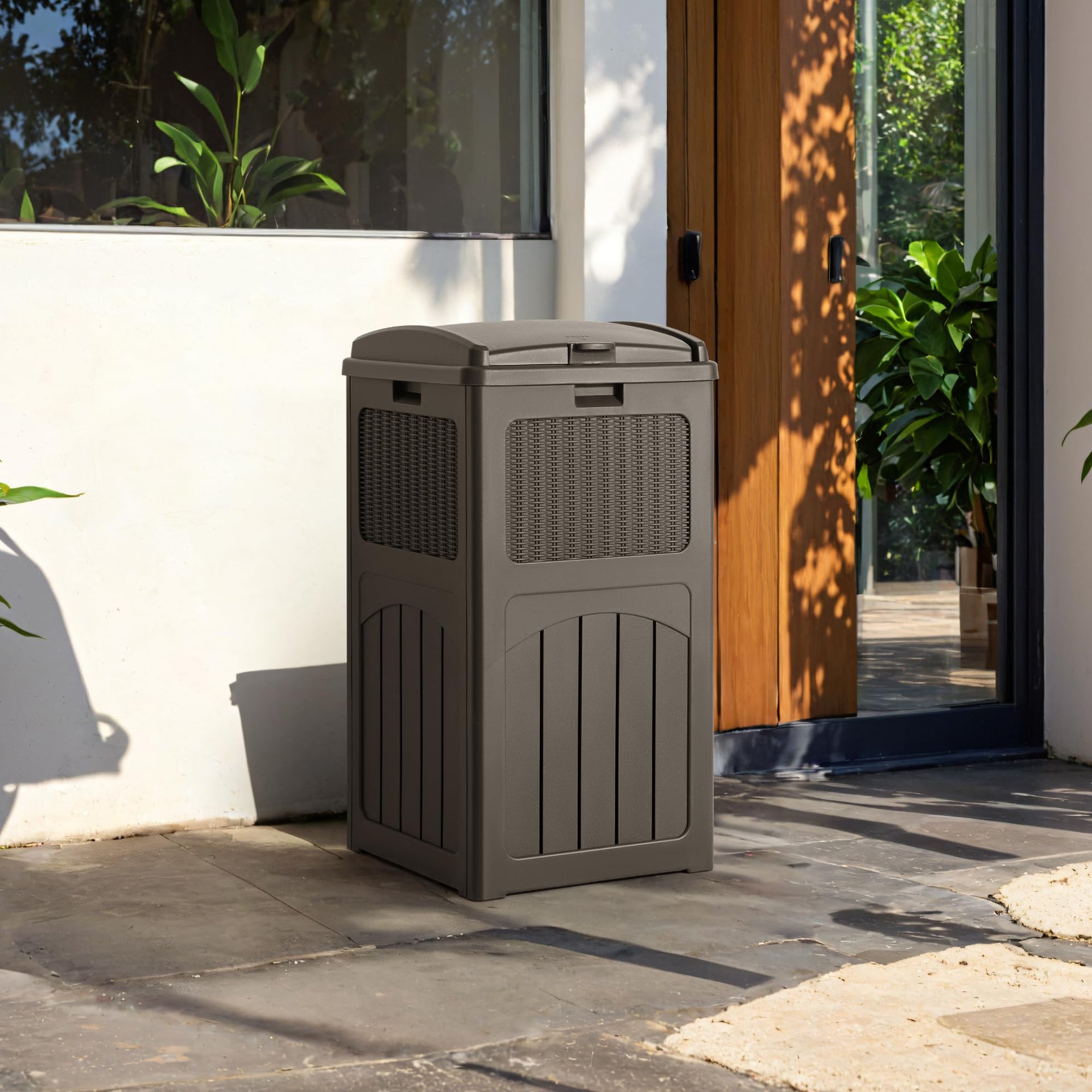 33 Gallon Outdoor Trash Can