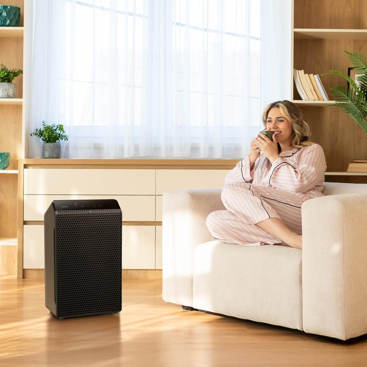 5520 Air Purifier for Home Large Room Up to 1882 Ft² in 1 Hr With Air Quality Monitor