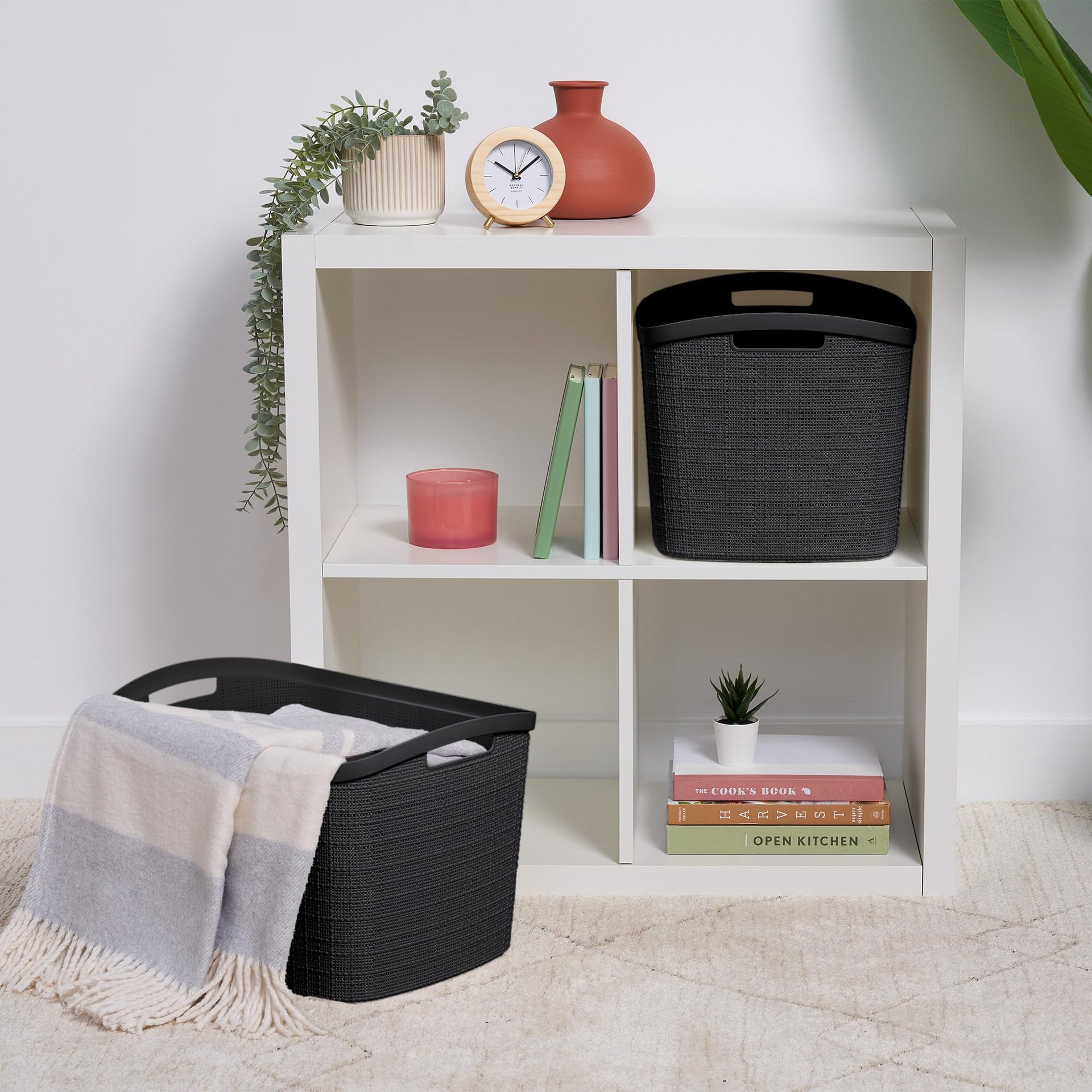 Set of 2 XL 30.5L Jute Decorative Plastic Organization and Storage Baskets (2 Count)