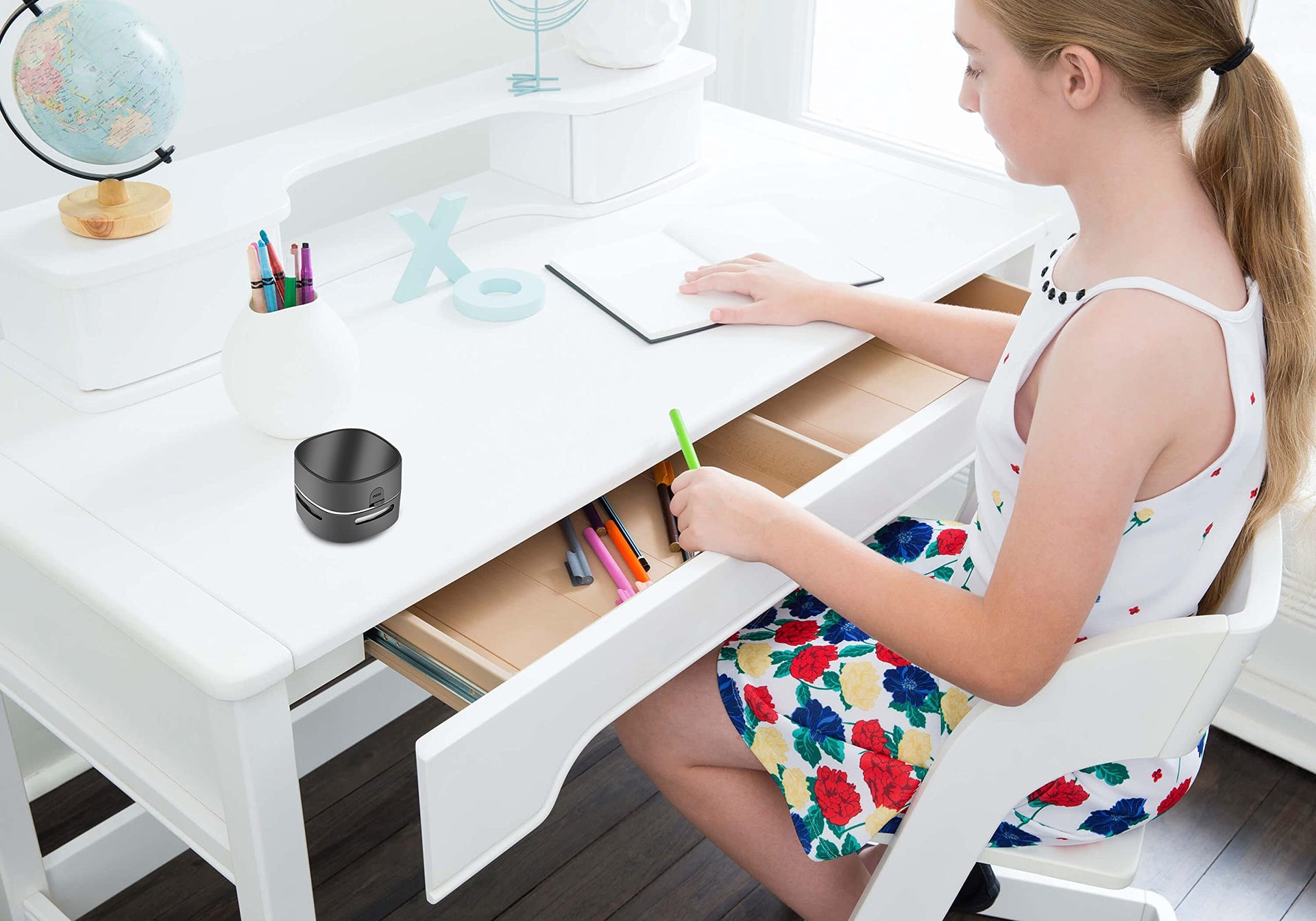 Mini Desktop Vacuum Cleaner for Table Dust