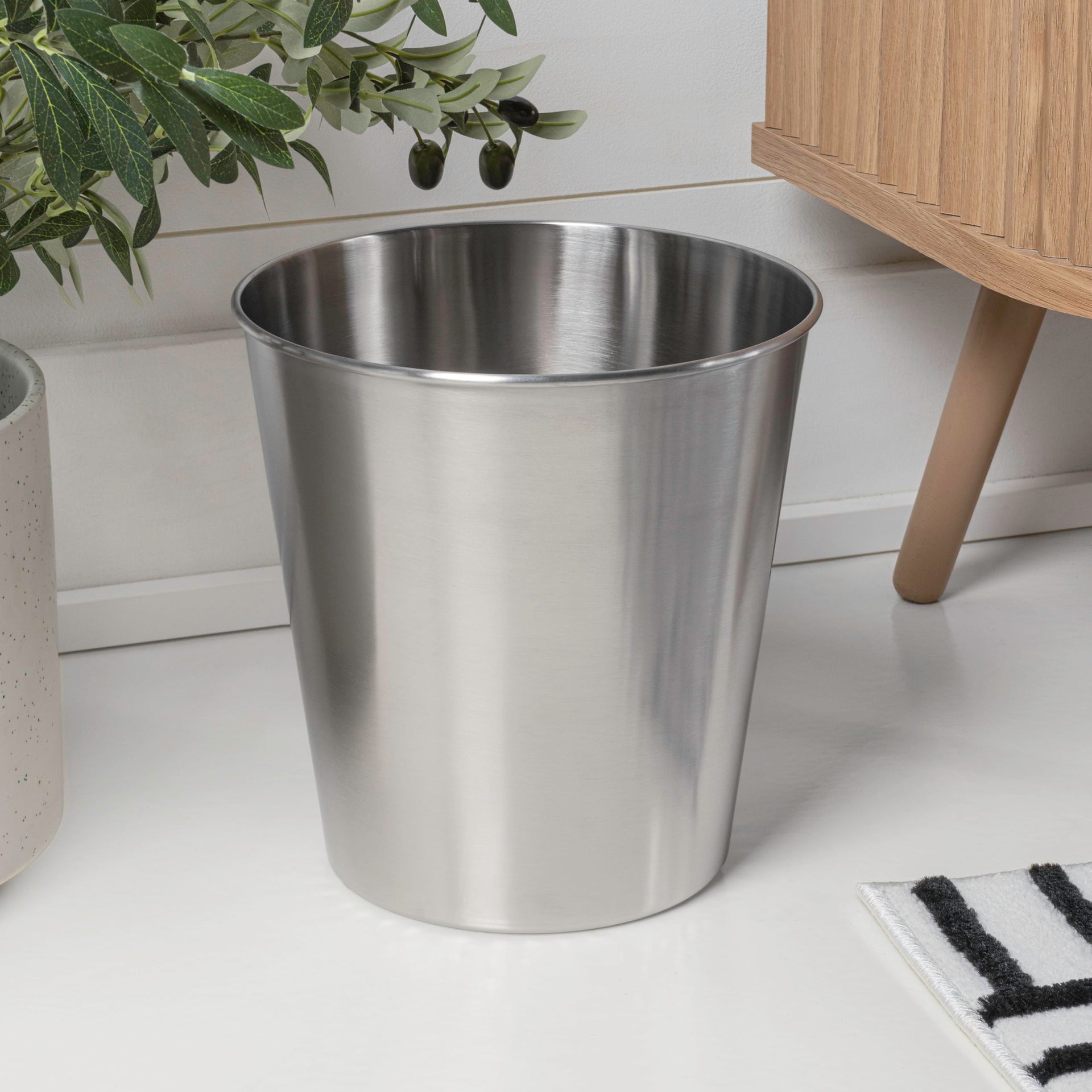 Nolan 2 Gal Smooth Steel Wastebasket