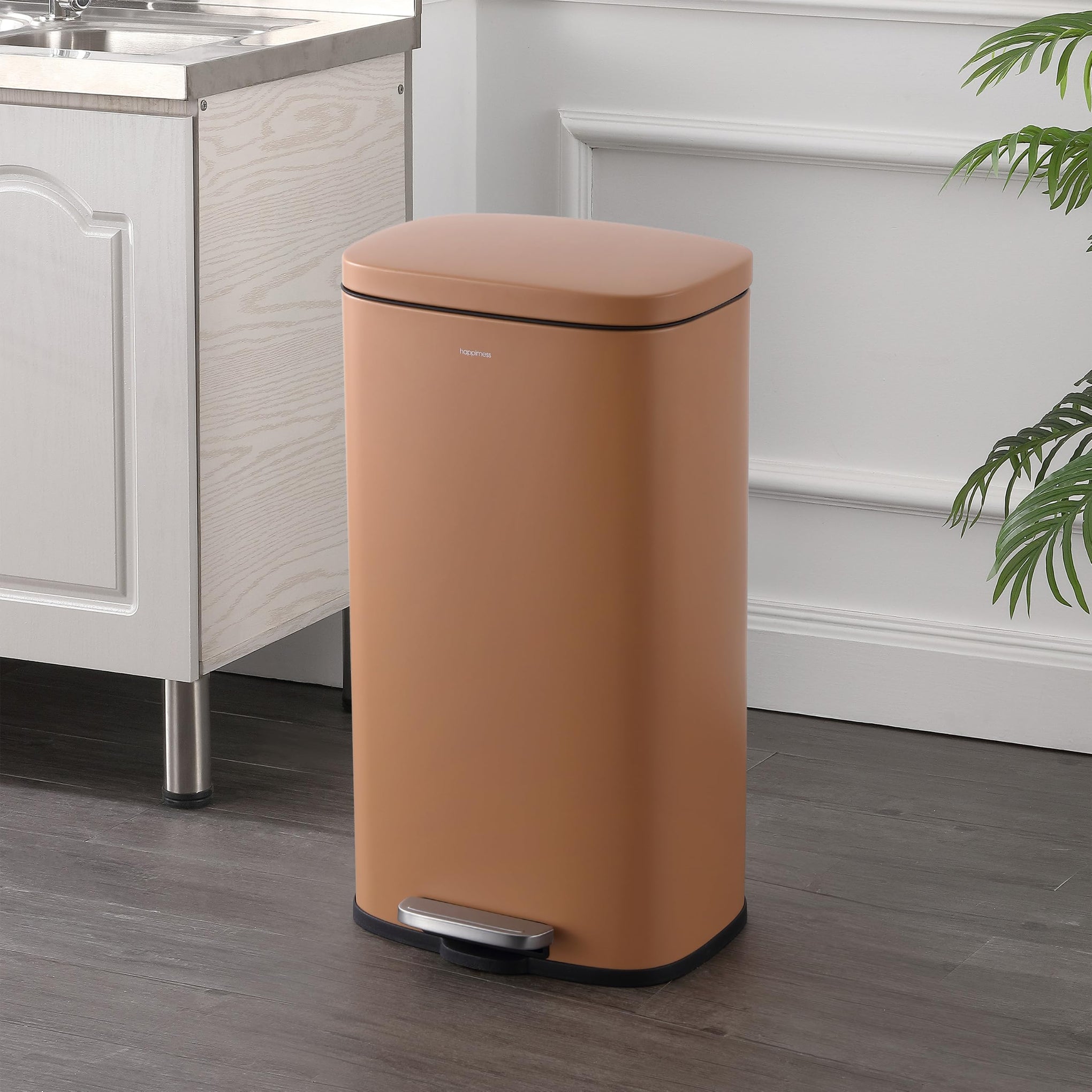 Curtis 8 Gal Step Trash Can Soft Close 25"