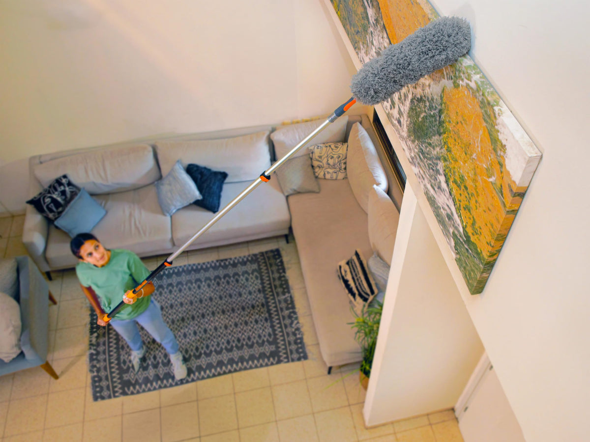30 Foot High Reach Telescoping Duster Kit with 5