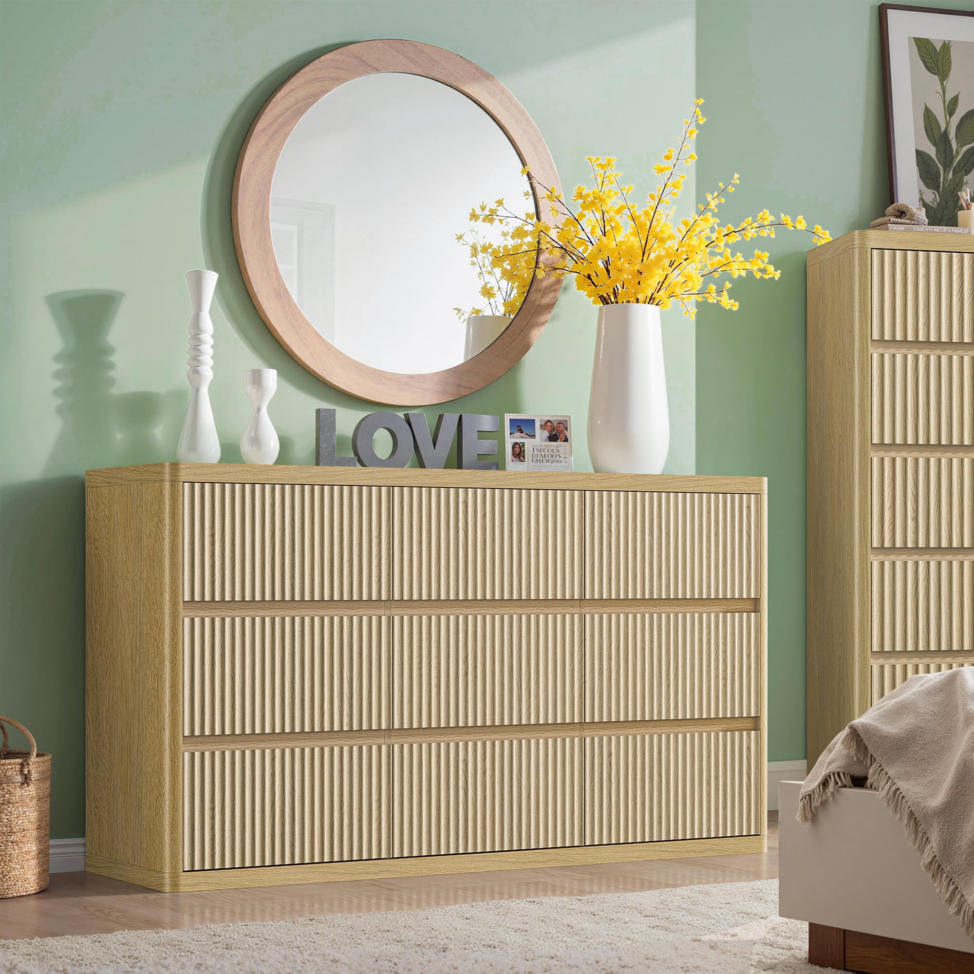 Fluted 9 Drawers Dresser
