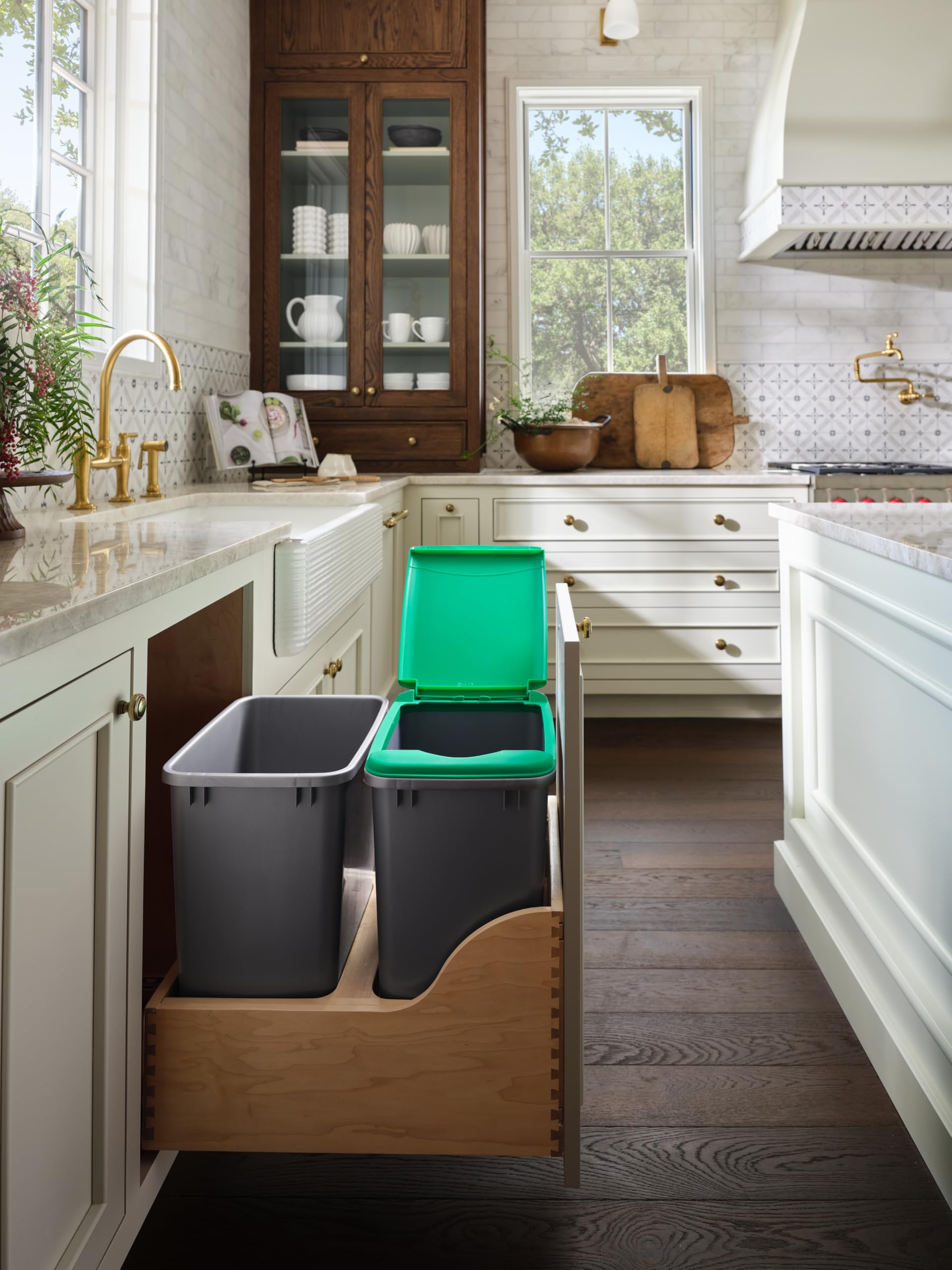 Pullout Trash Cans for Kitchen Cabinet