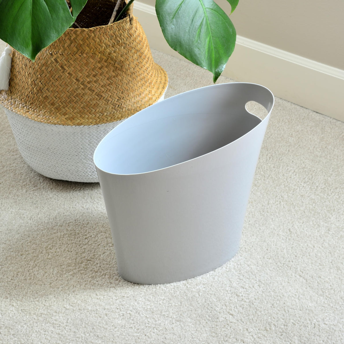 2 Gallon Slim Trash Can