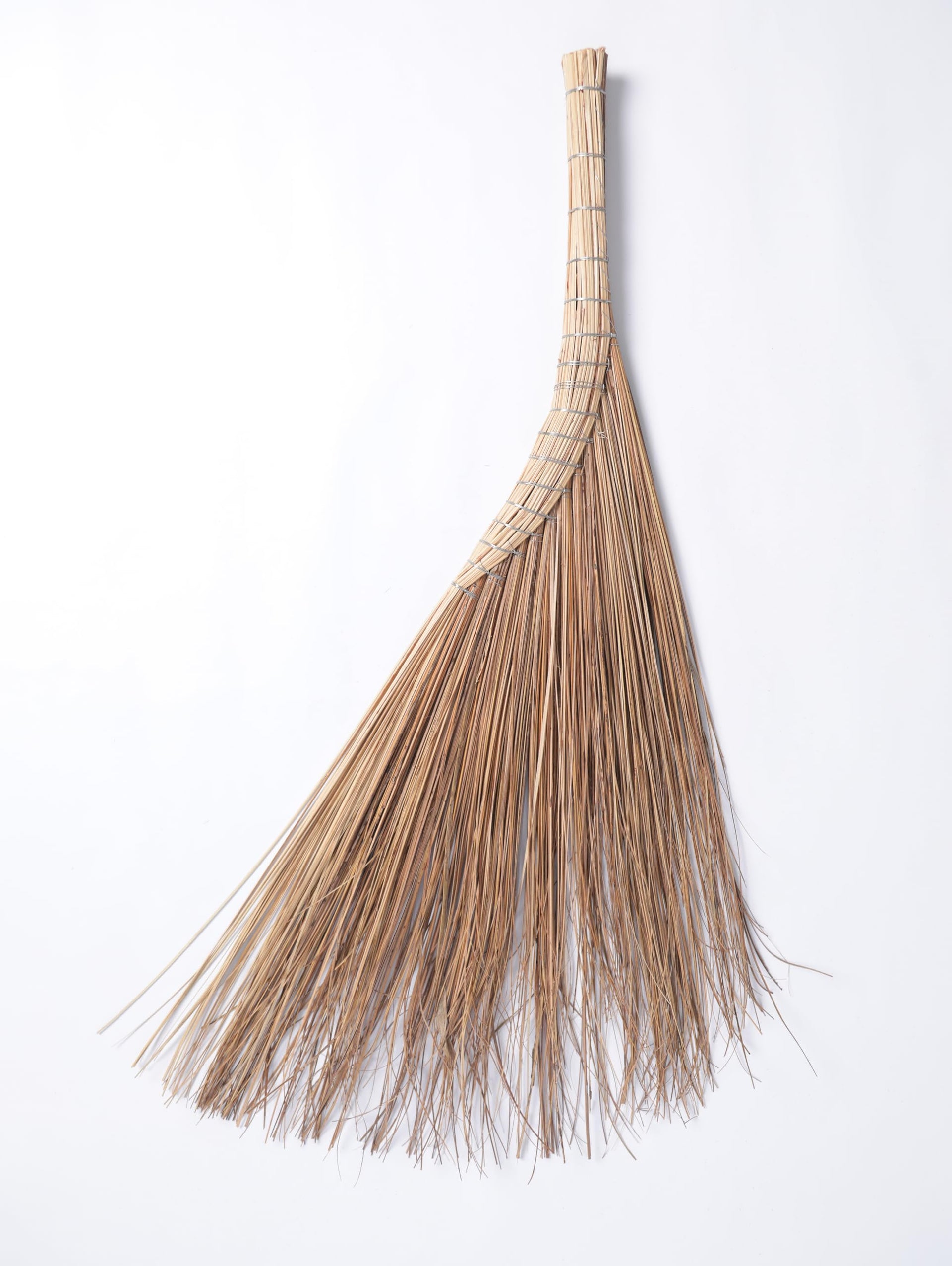 Vietnamese Natural Straw Broom