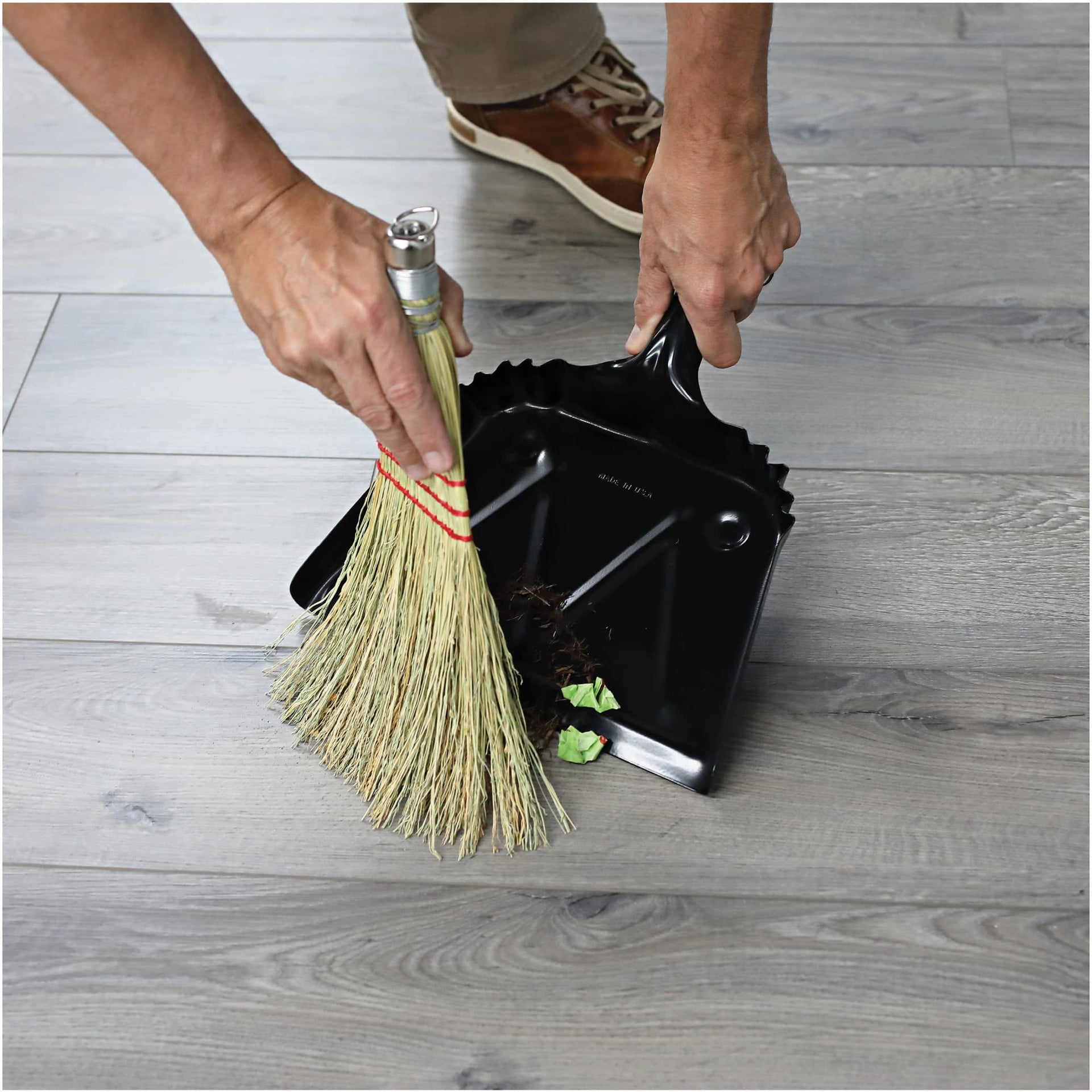 Heavy Duty Black Metal Dustpan